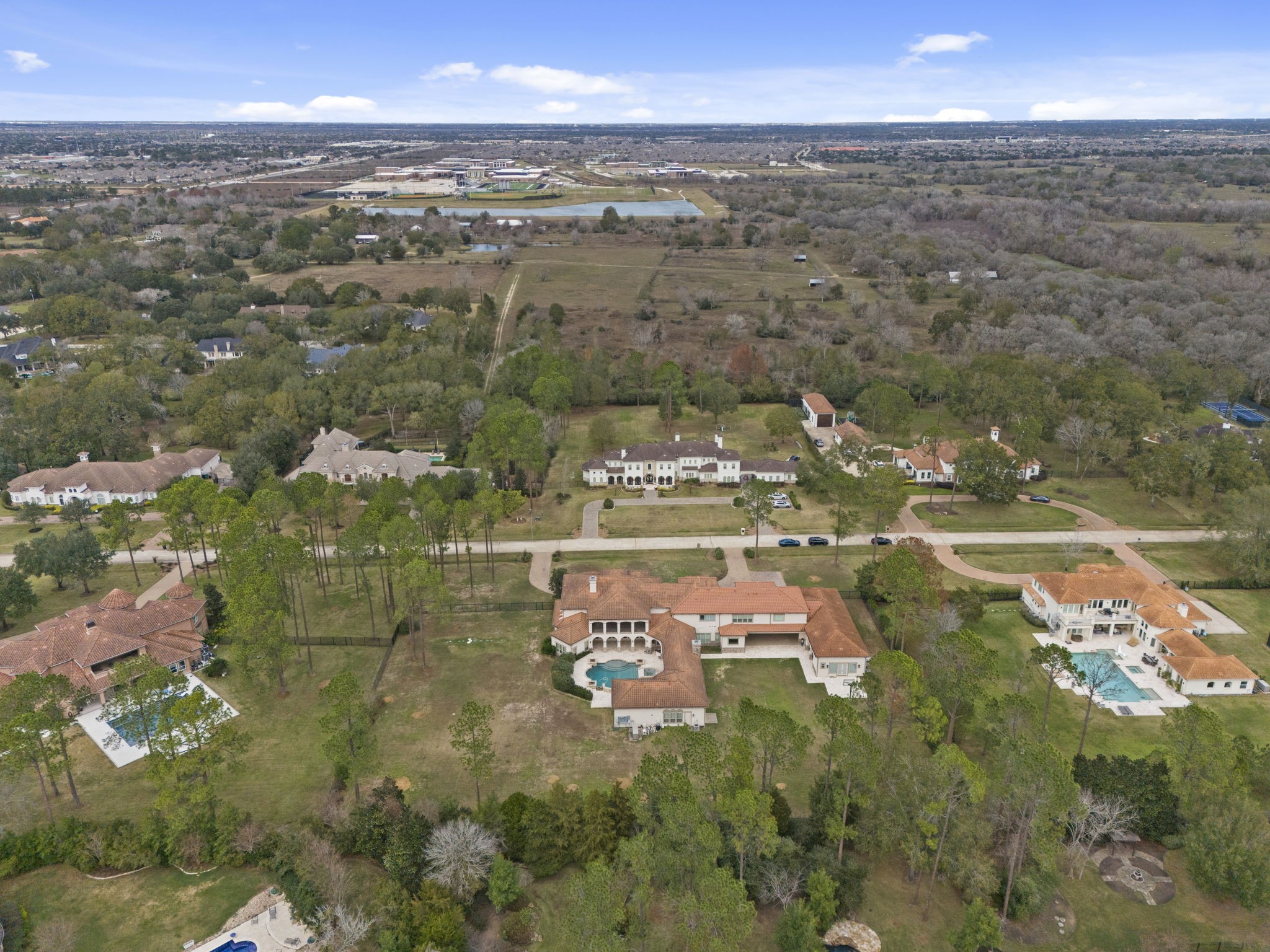 2102 Countryshire Lane Property Photo 48