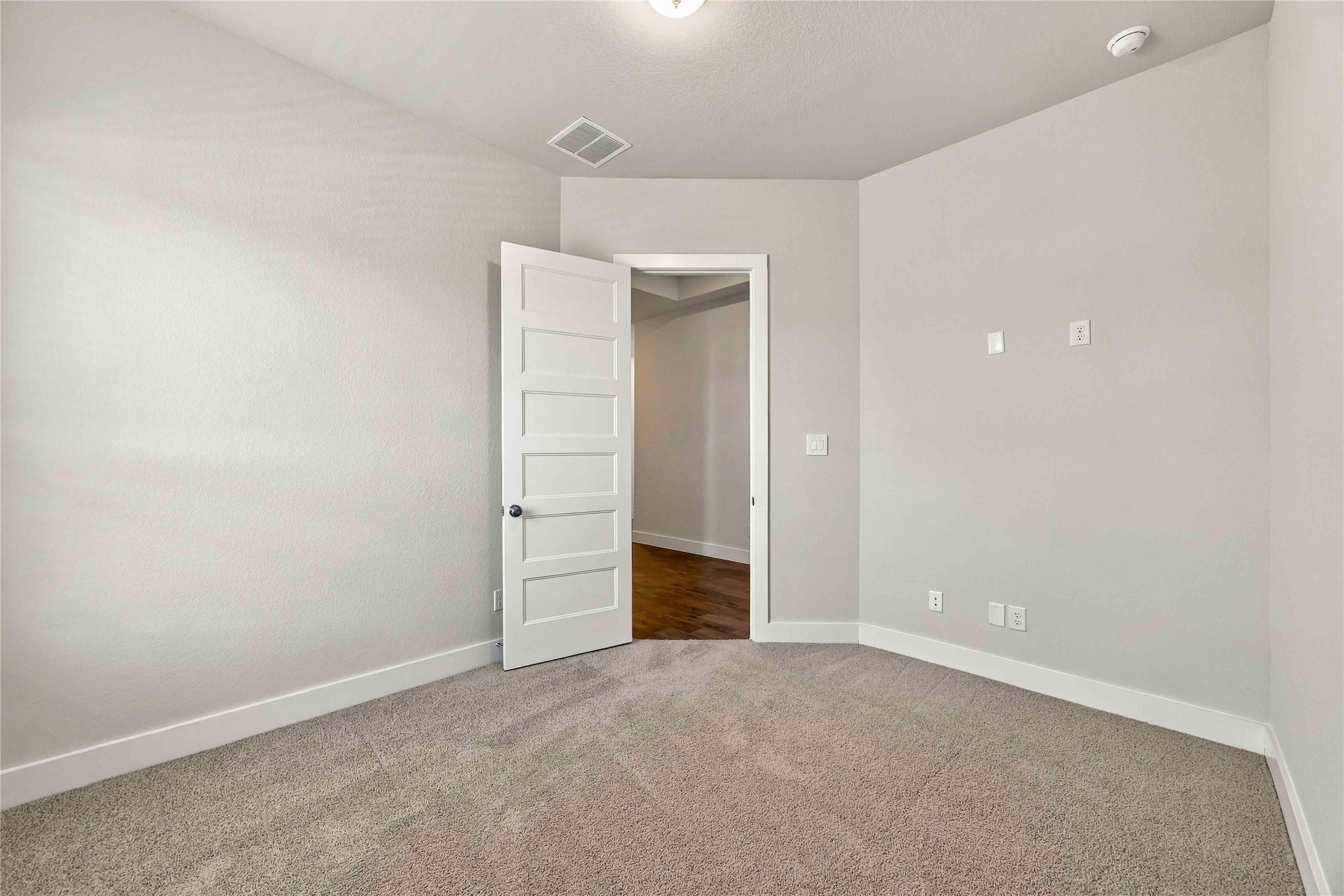 2834 Elm Creek Way Property Photo 21