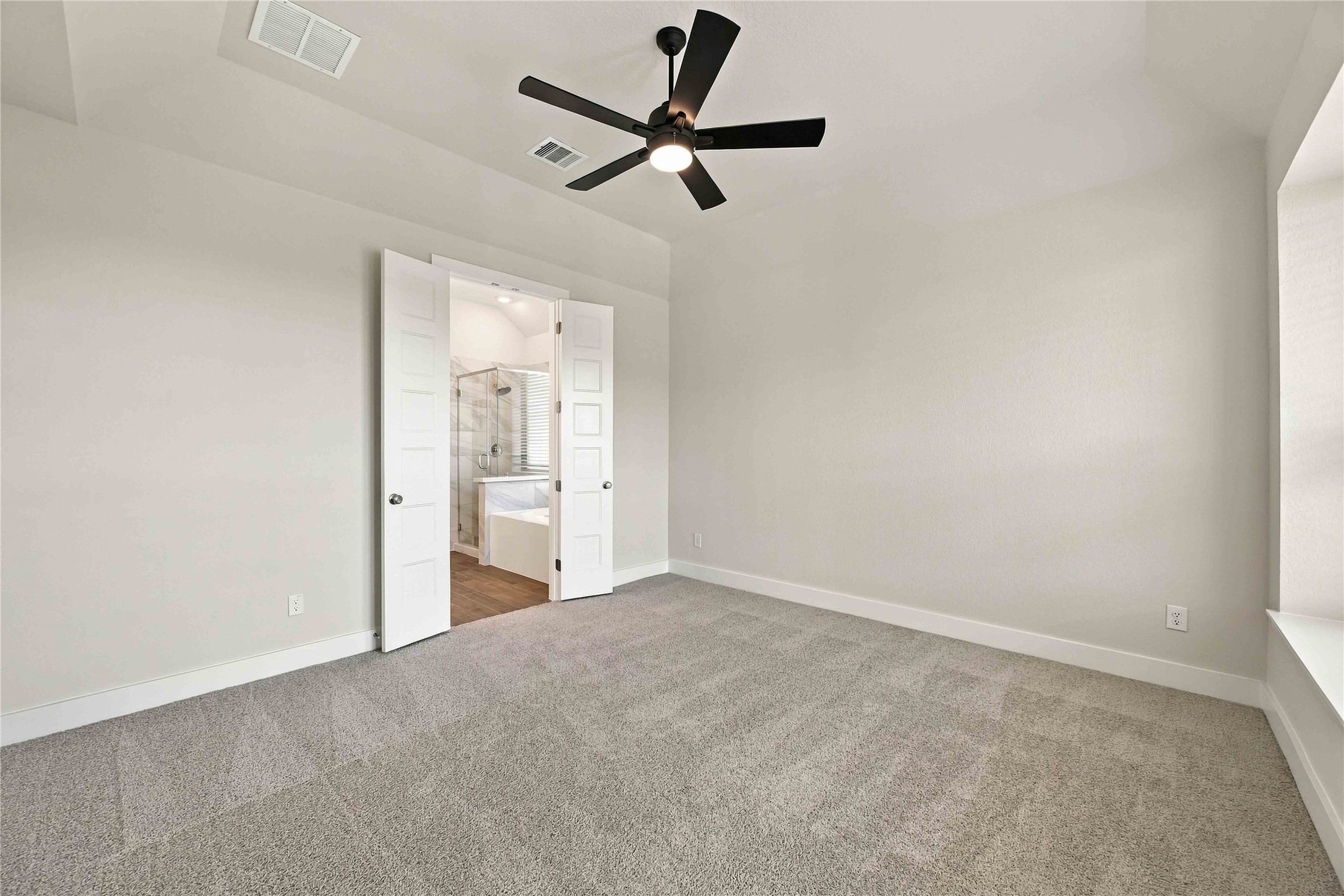 2834 Elm Creek Way Property Photo 28