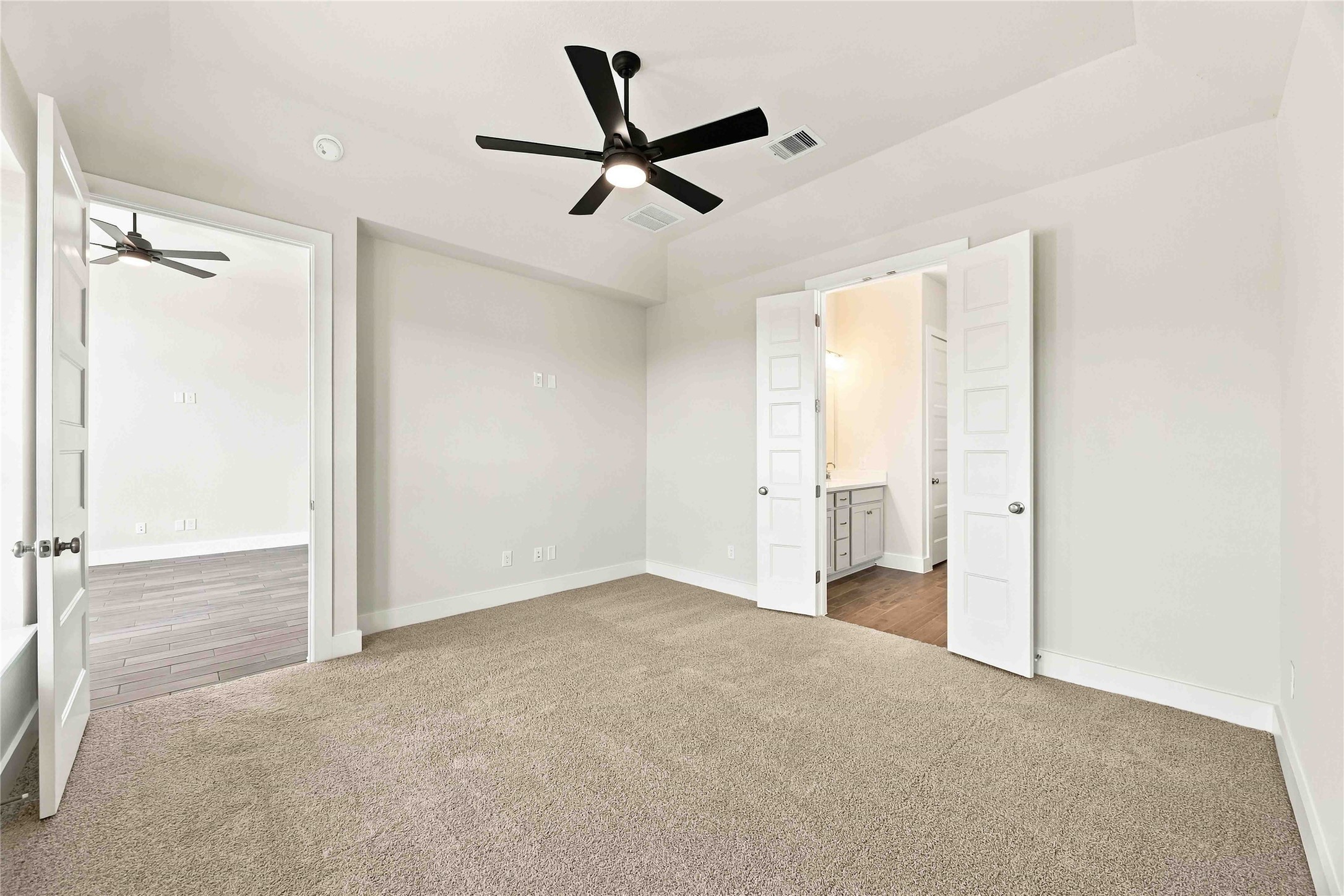 2834 Elm Creek Way Property Photo 30