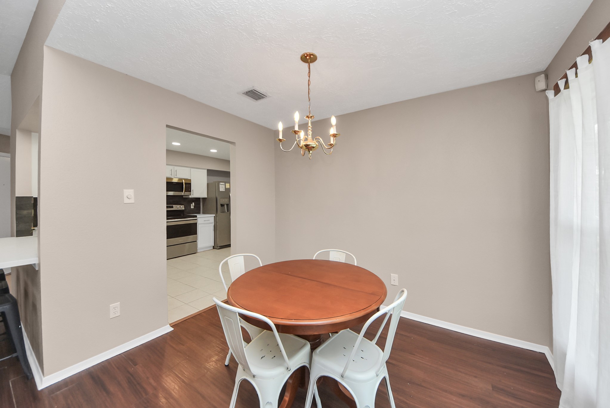 2519 Colonial Ridge Drive Property Photo 7