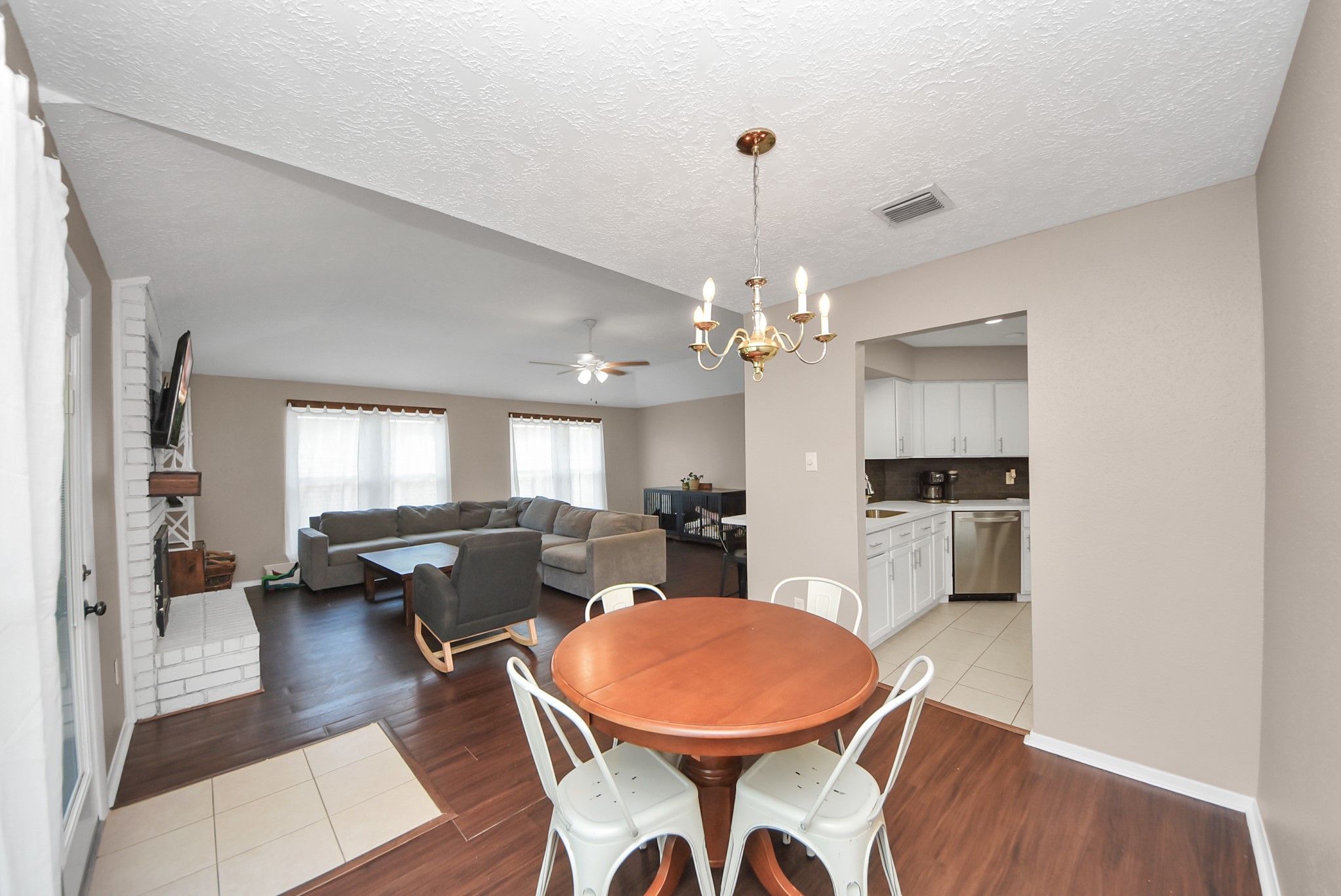 2519 Colonial Ridge Drive Property Photo 10