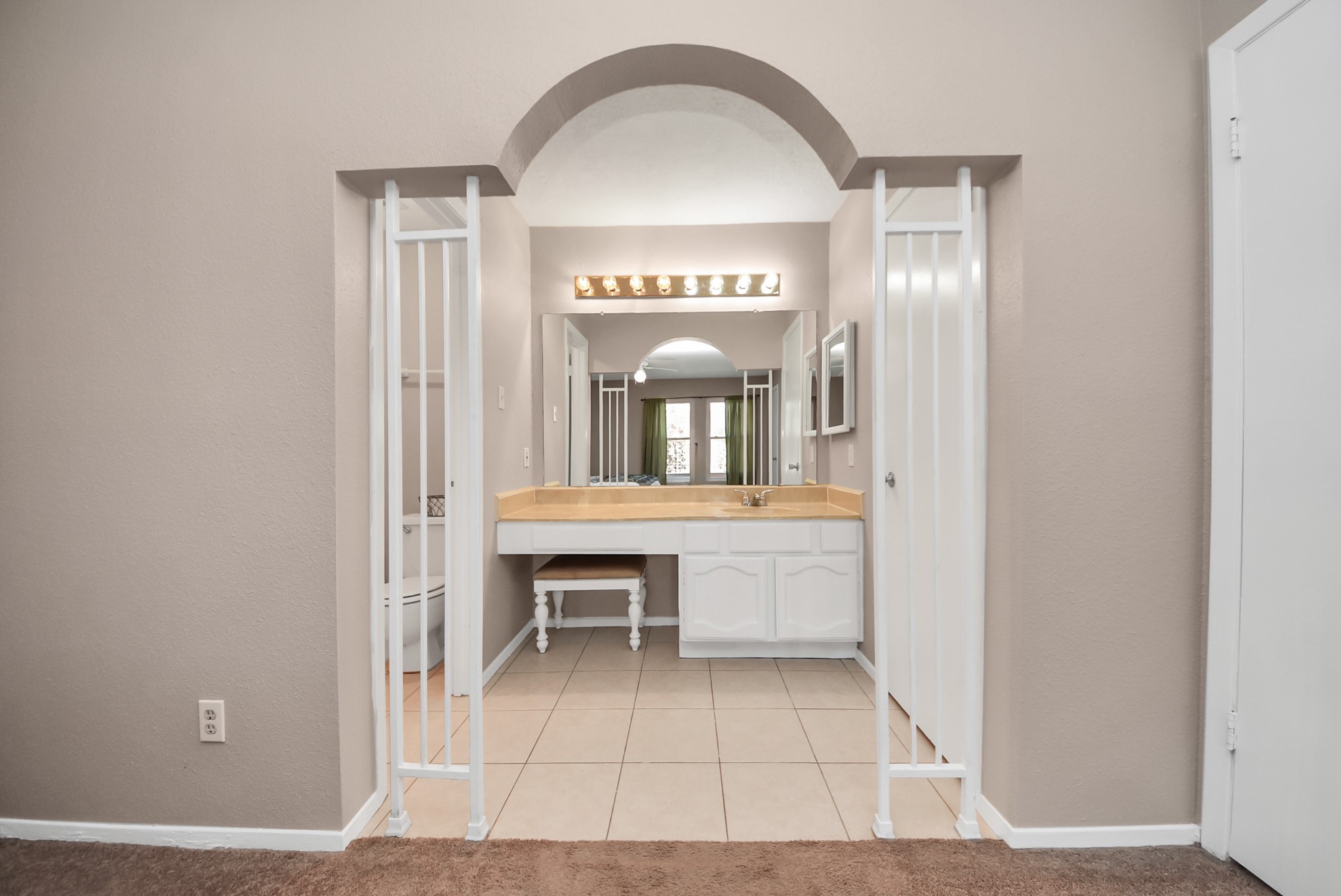 2519 Colonial Ridge Drive Property Photo 26