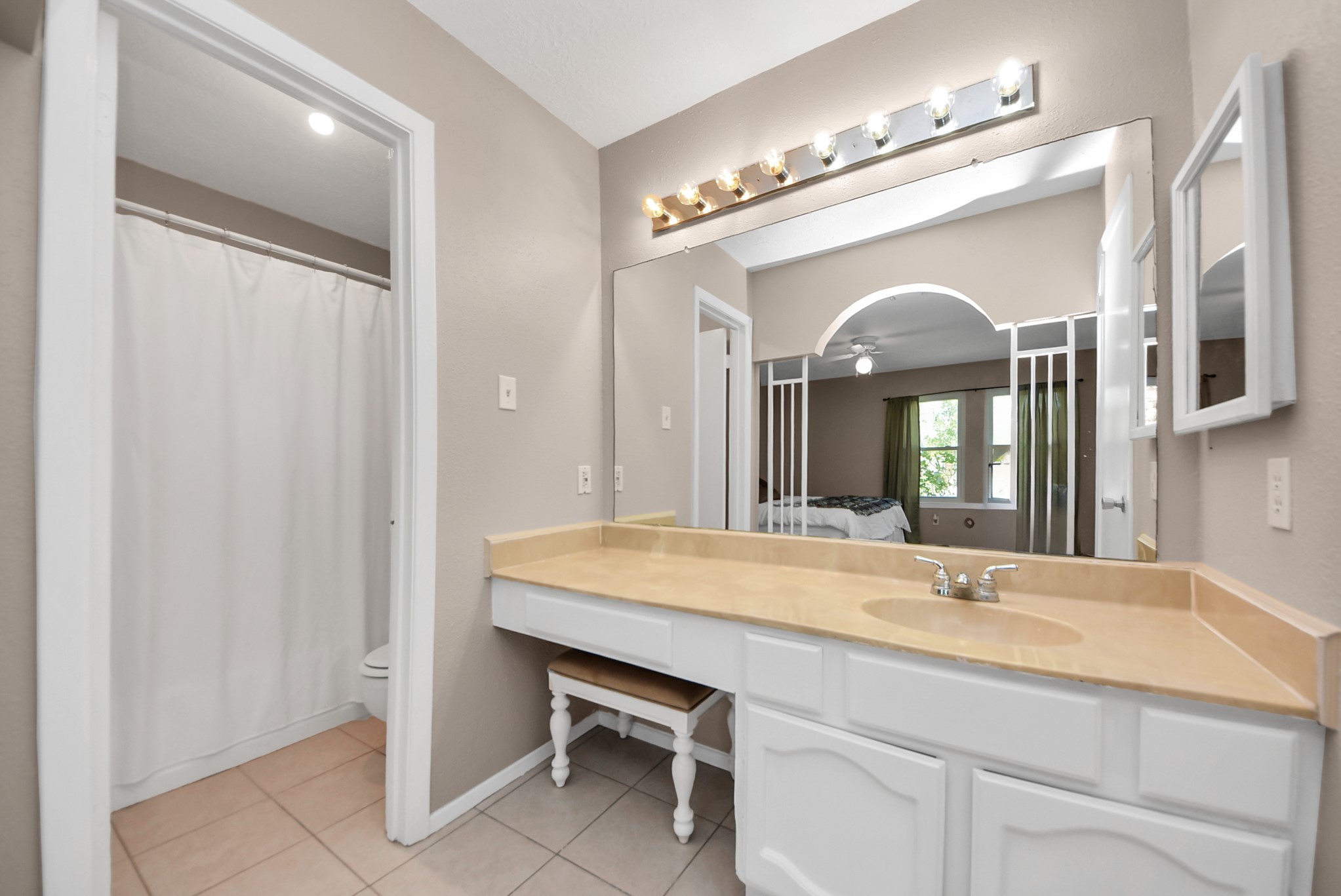 2519 Colonial Ridge Drive Property Photo 27