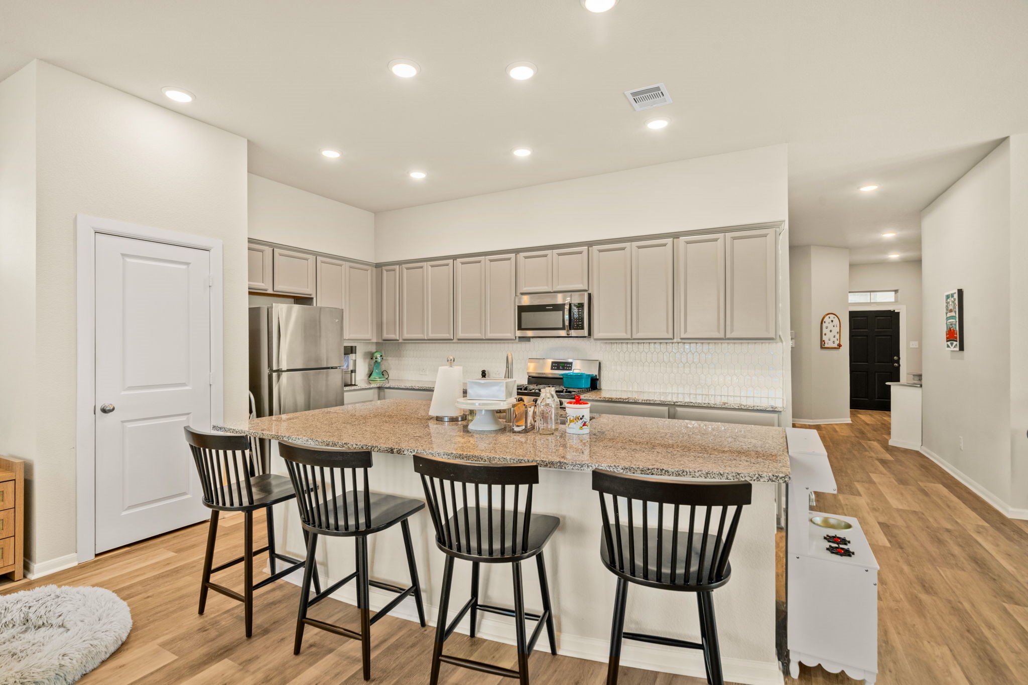 2831 Chestnut Oak Circle Property Photo 11