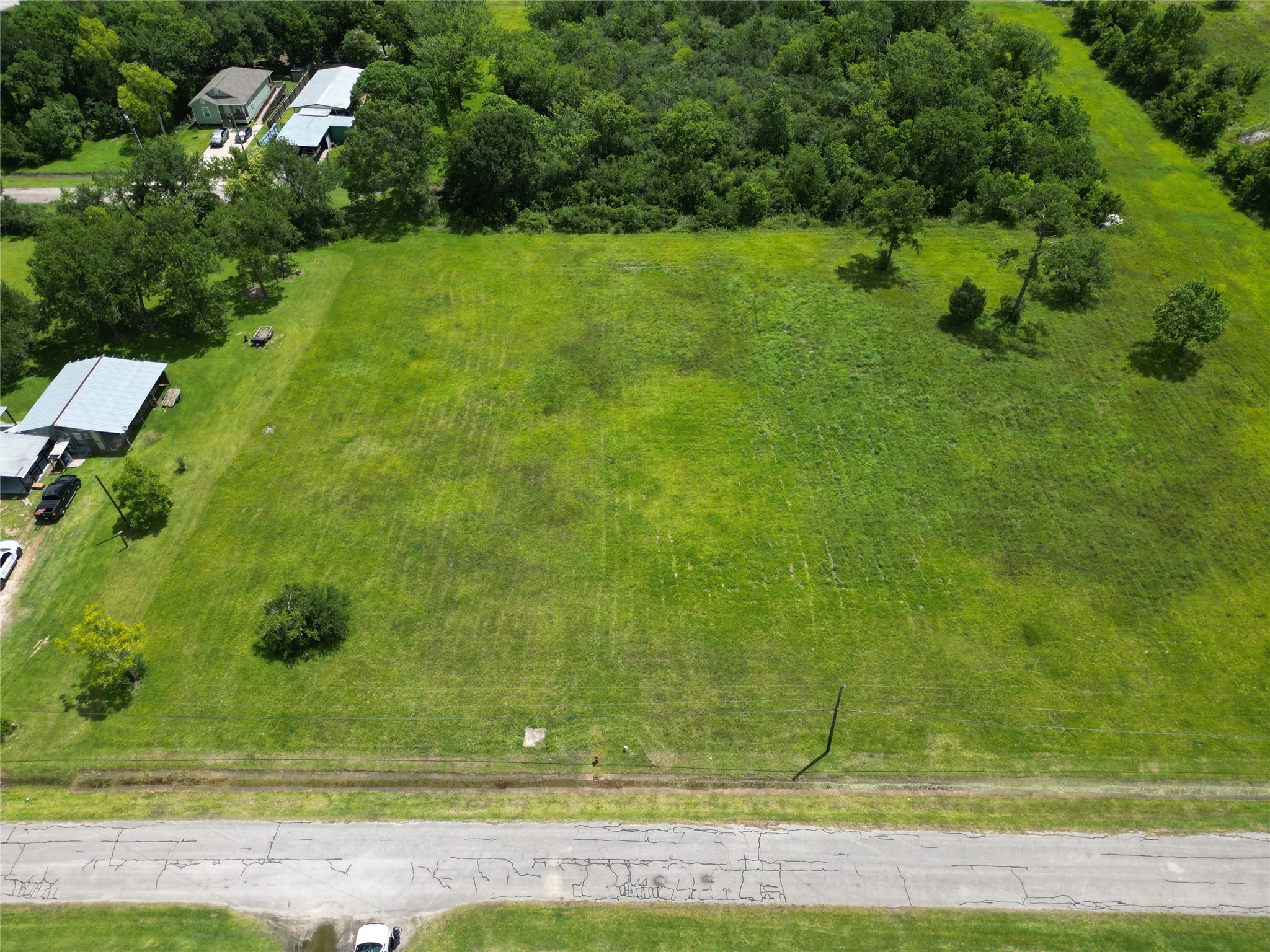 2010 Carolina Avenue Property Photo 2