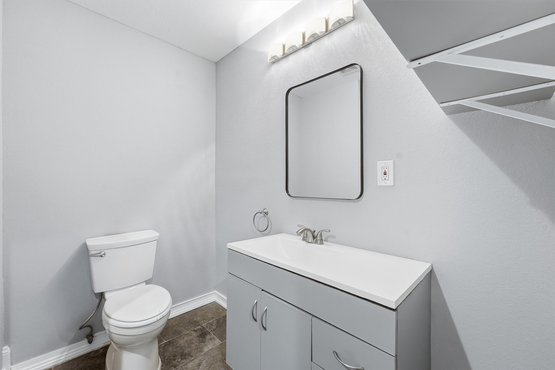 15621 Northland Drive Property Photo 18