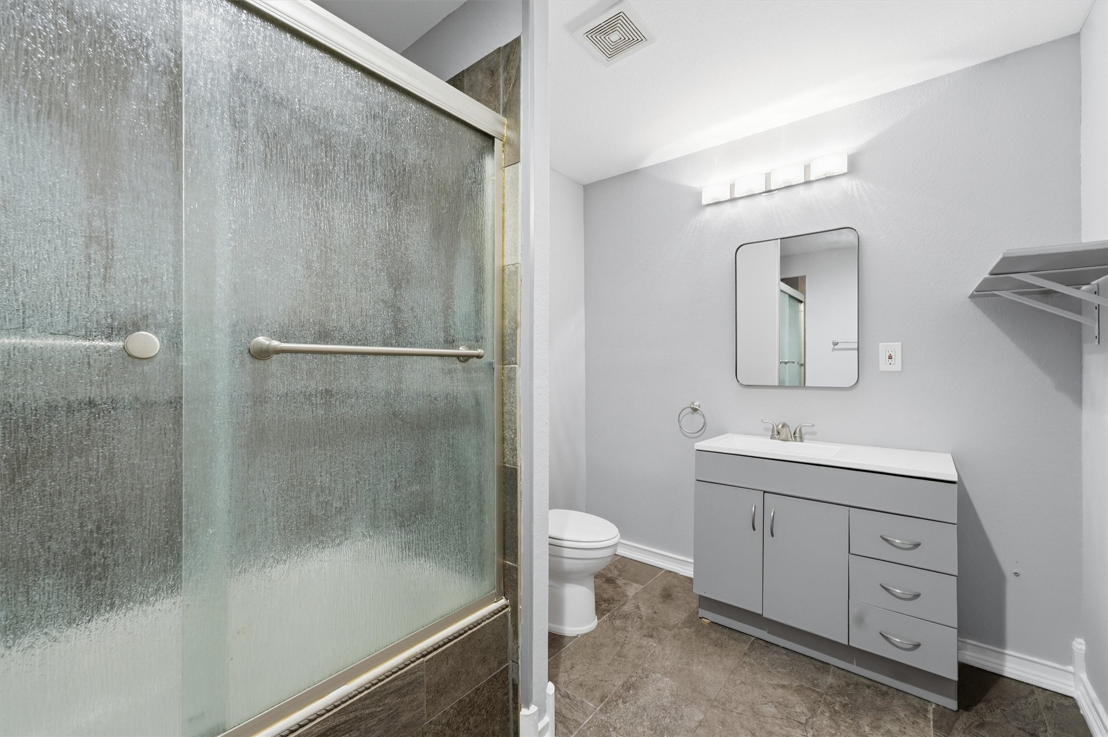 15621 Northland Drive Property Photo 19