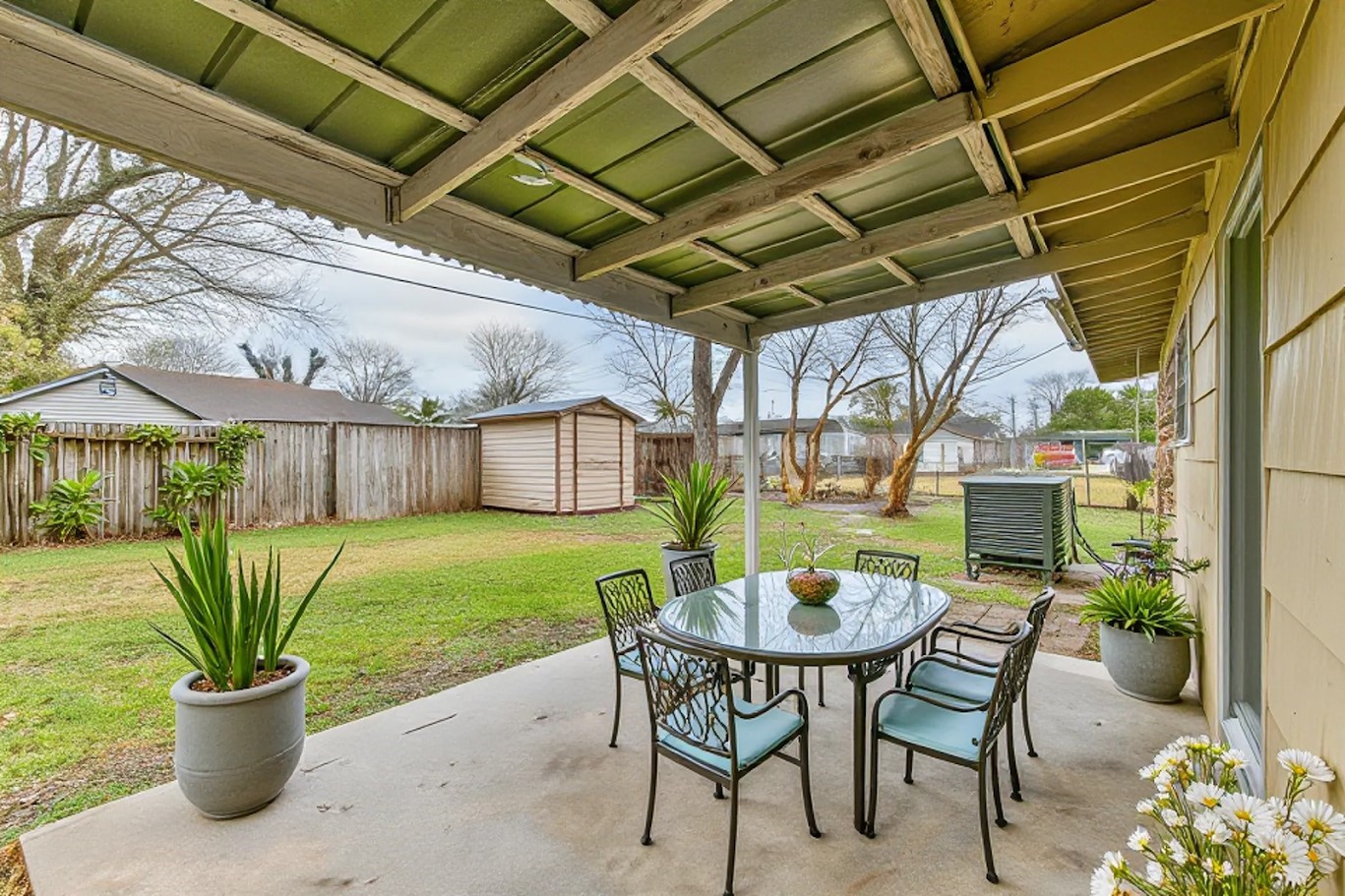 5855 Beldart Street Property Photo 6