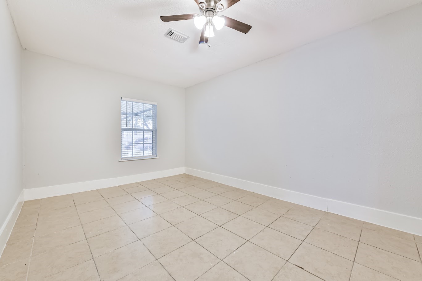 5855 Beldart Street Property Photo 12