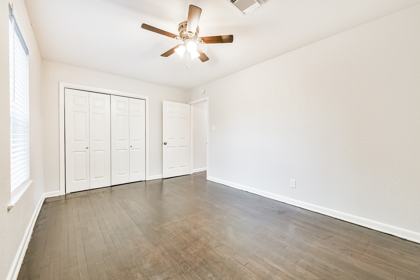 5855 Beldart Street Property Photo 21