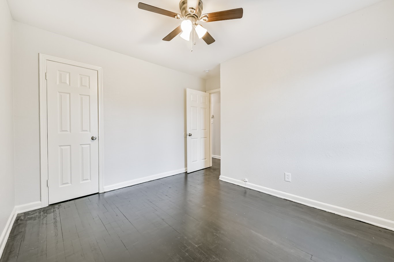 5855 Beldart Street Property Photo 22