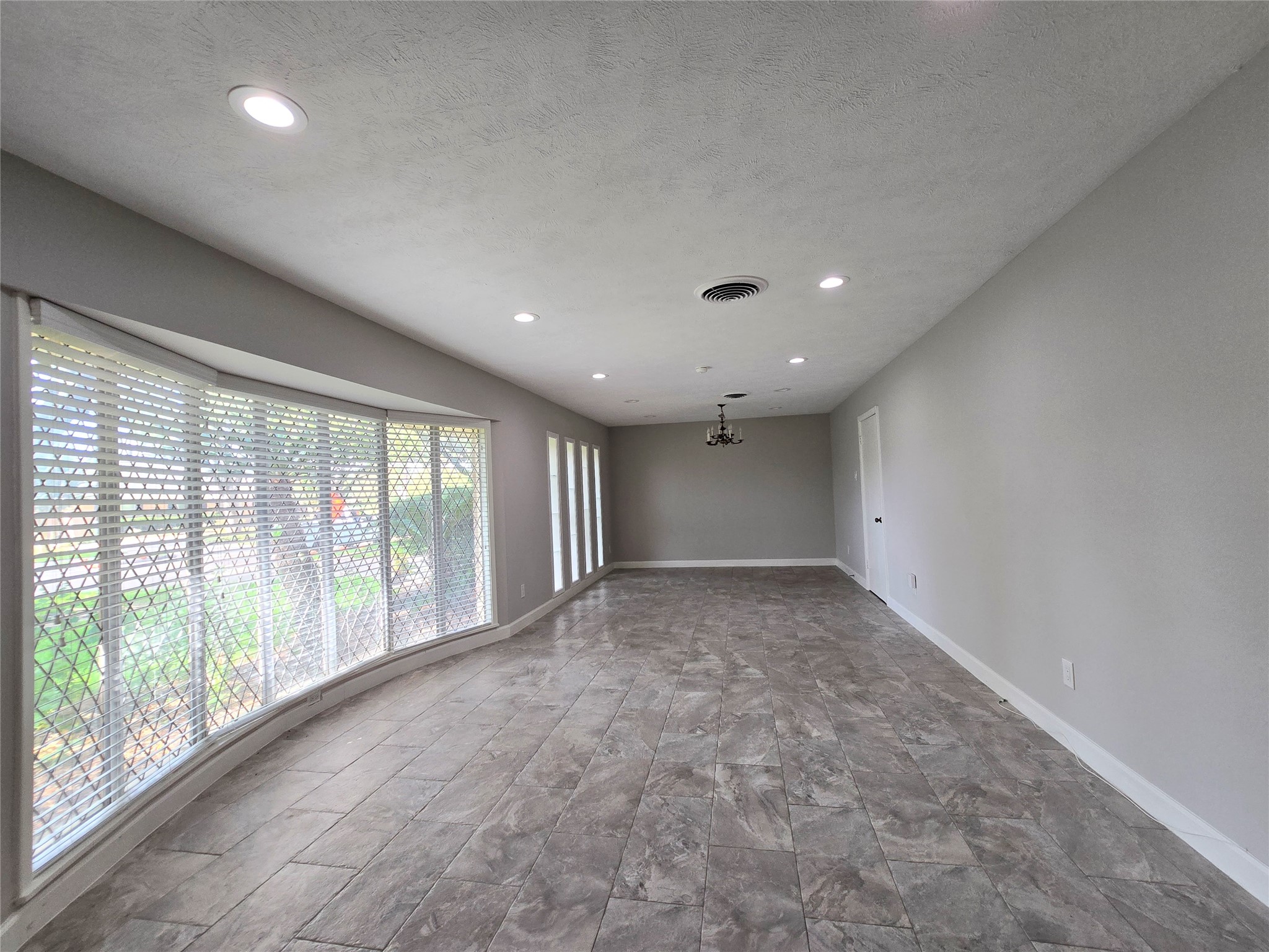 5470 Carew Street Property Photo 2