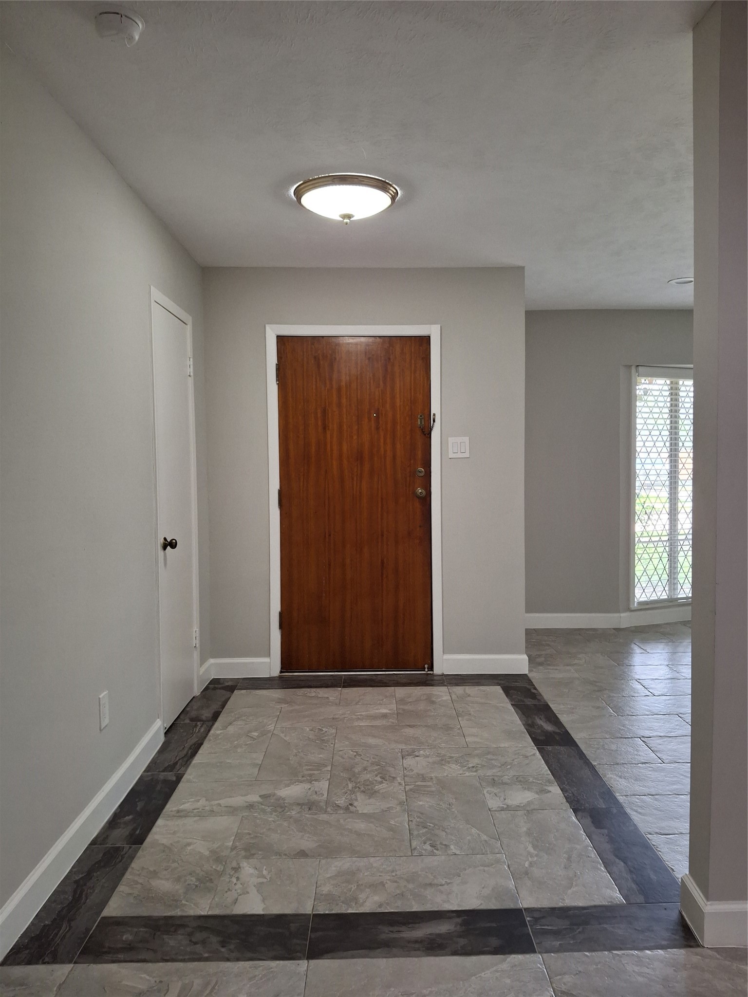 5470 Carew Street Property Photo 7