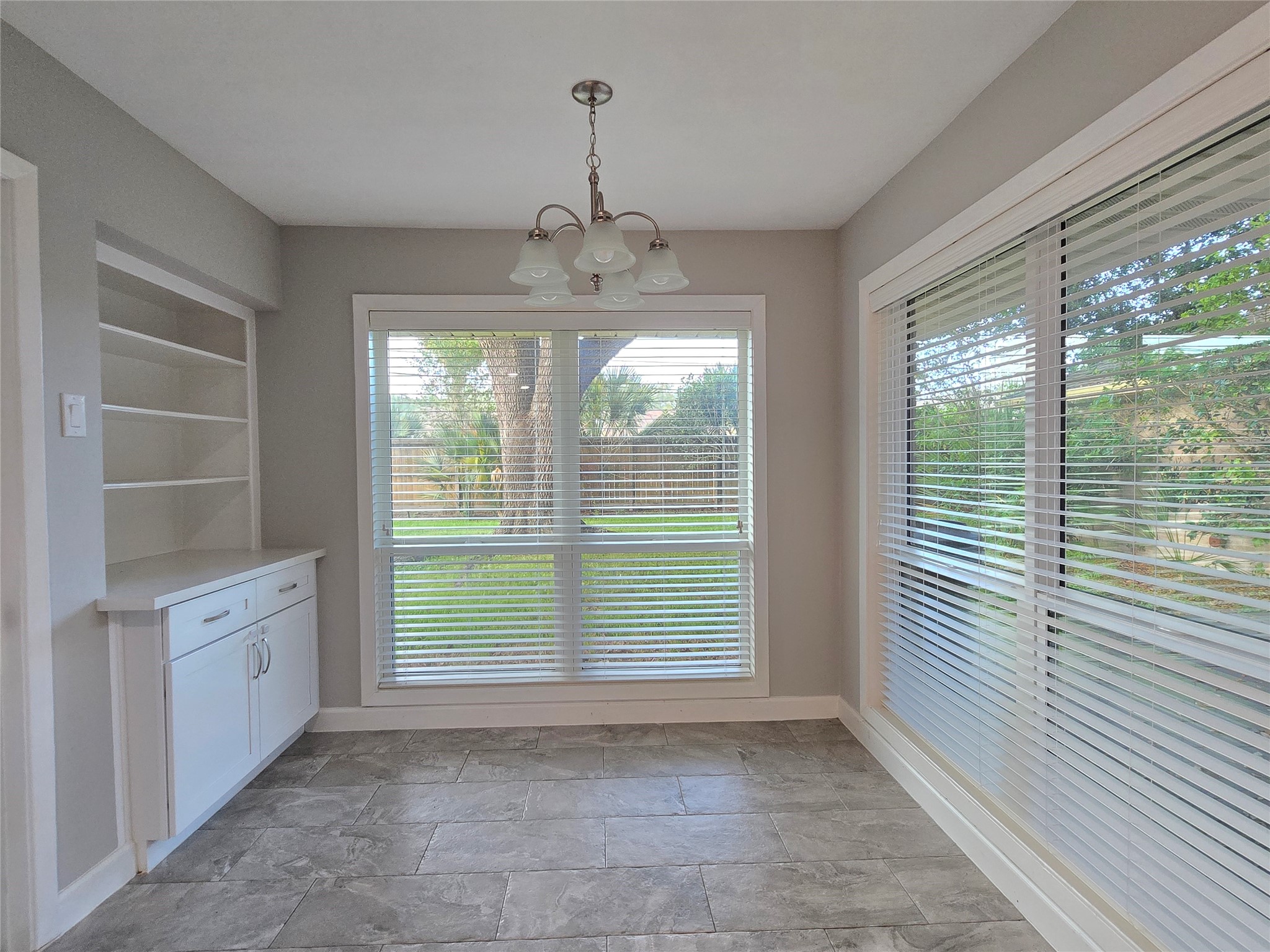 5470 Carew Street Property Photo 10