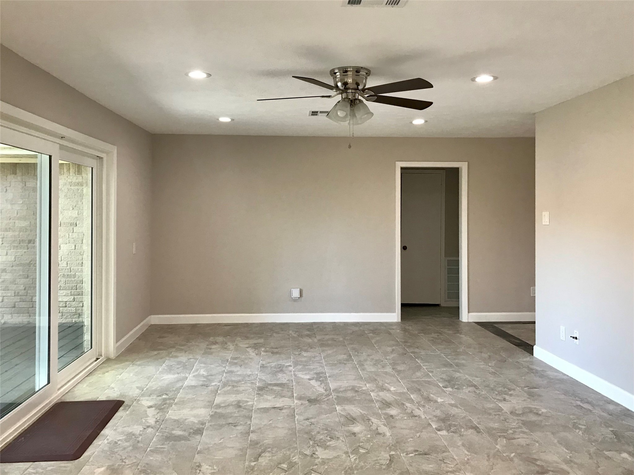 5470 Carew Street Property Photo 11