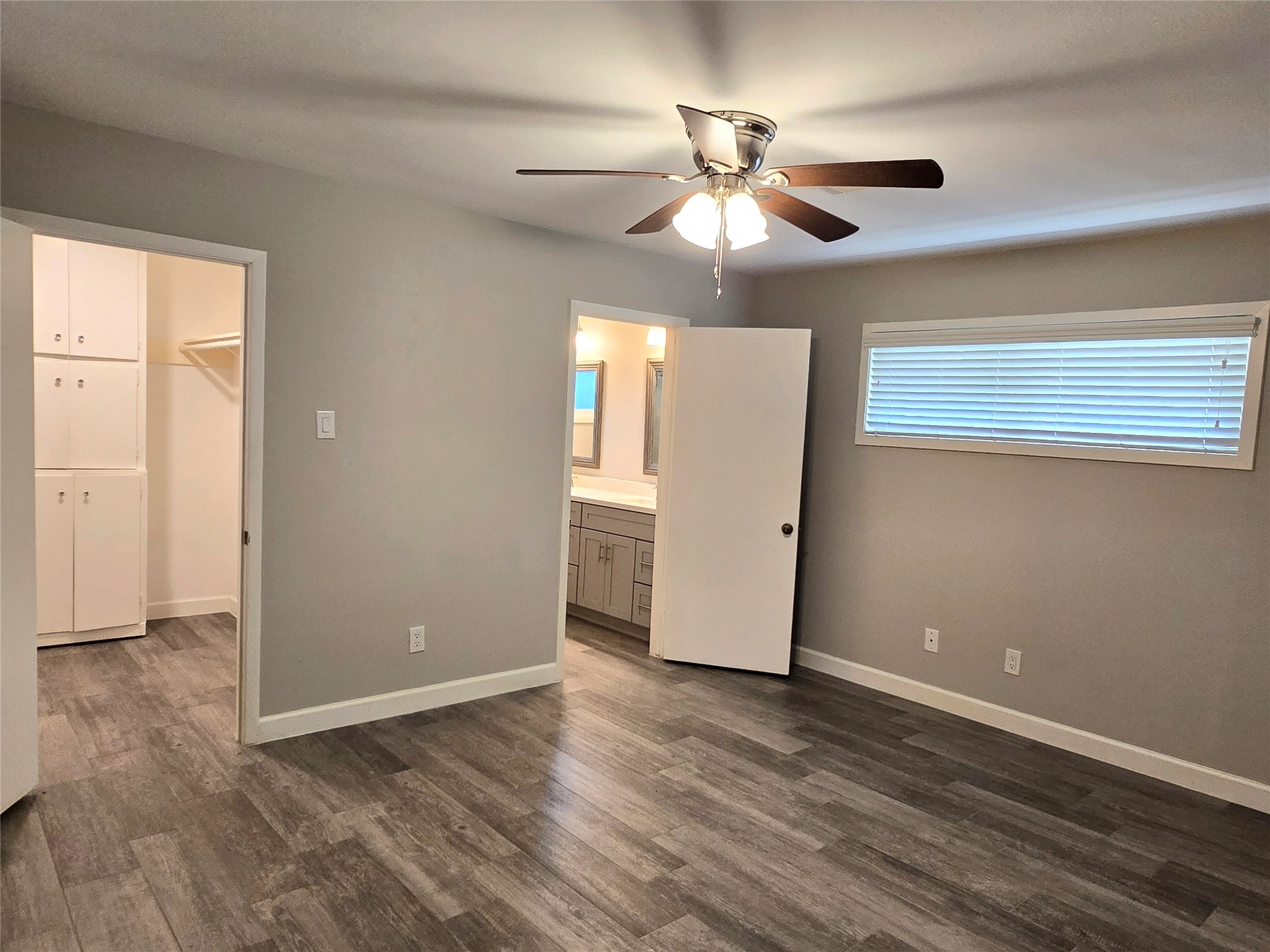 5470 Carew Street Property Photo 12