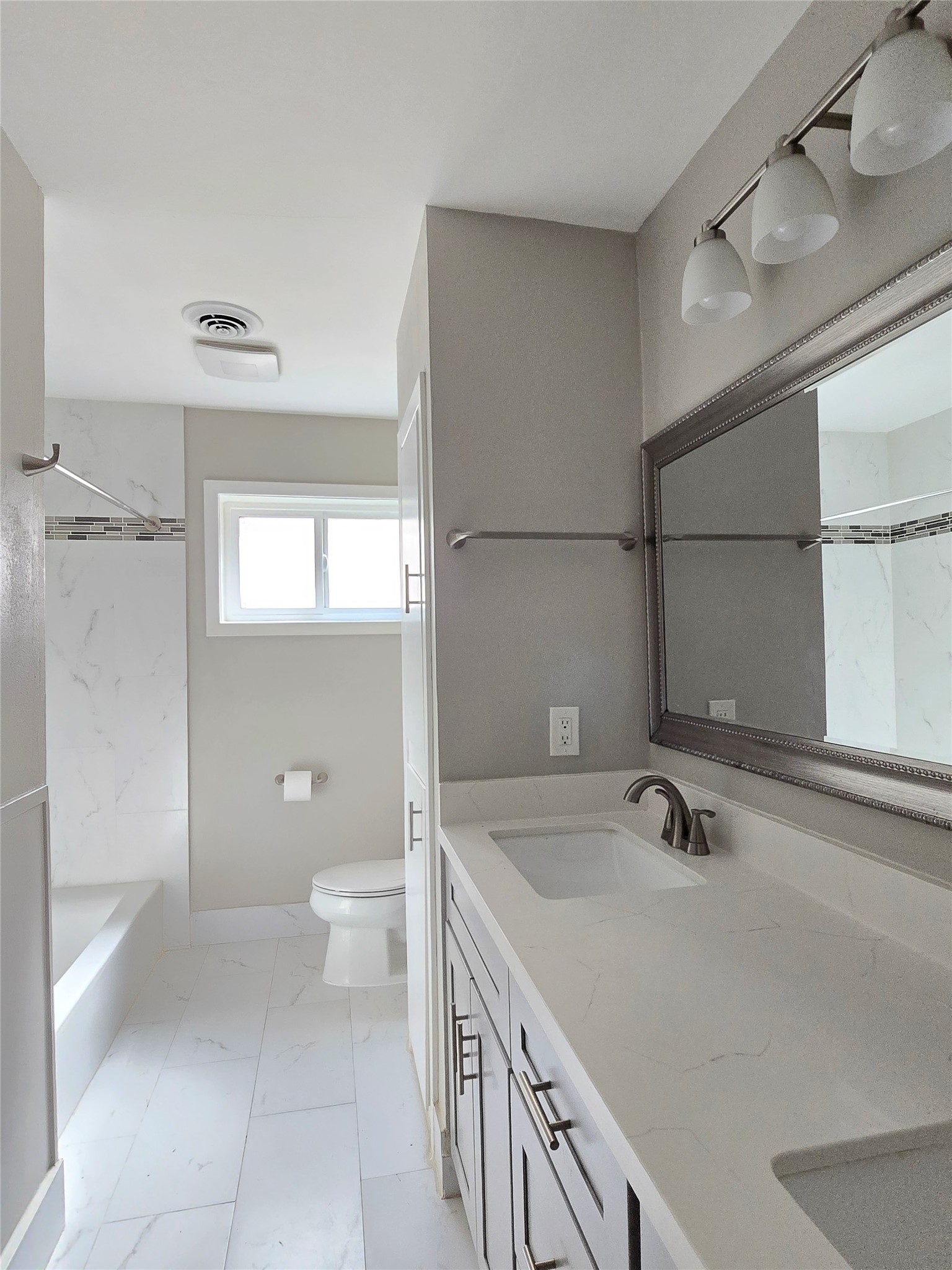 5470 Carew Street Property Photo 17