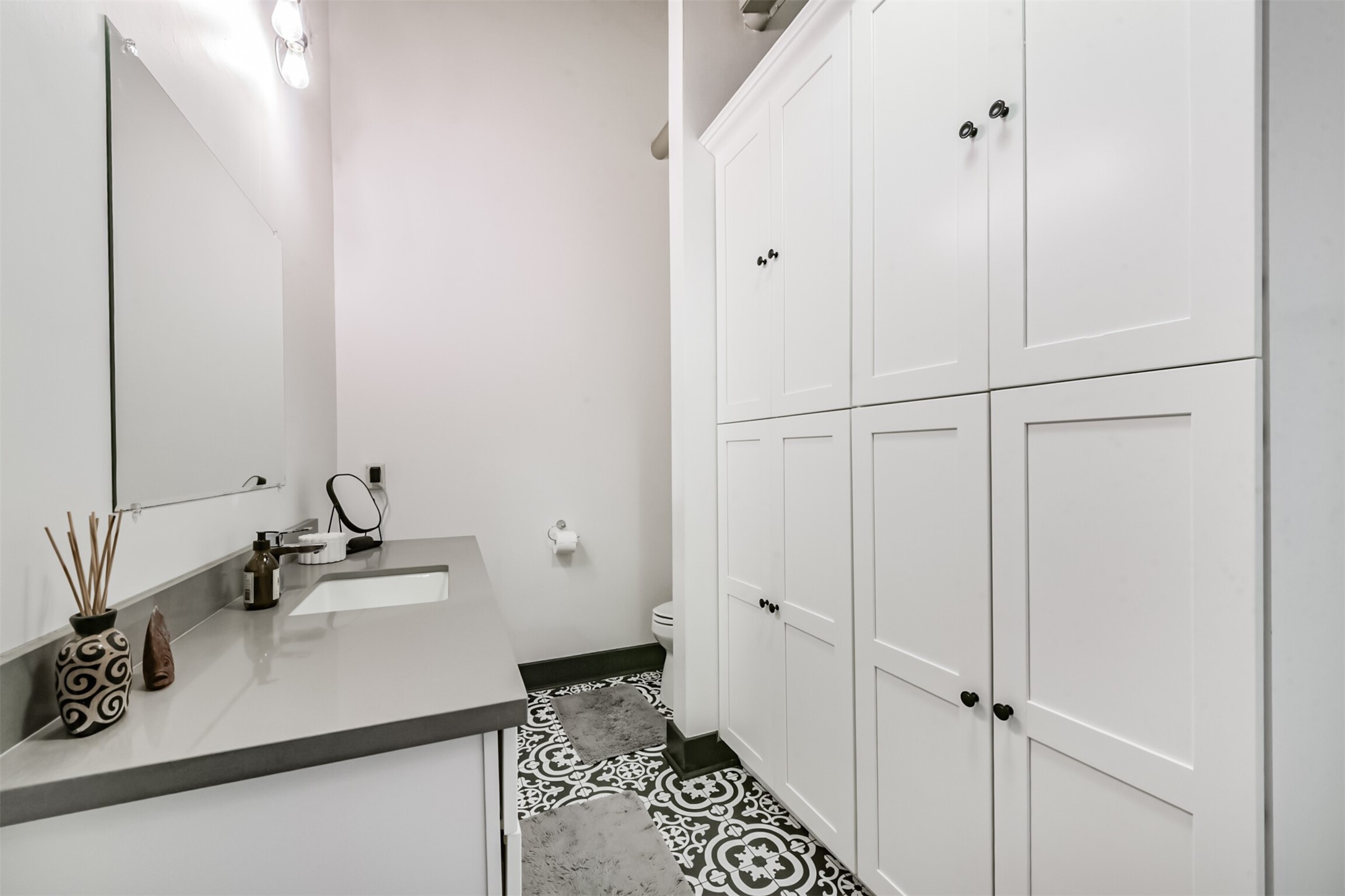 705 Main Street 321 Property Photo 15