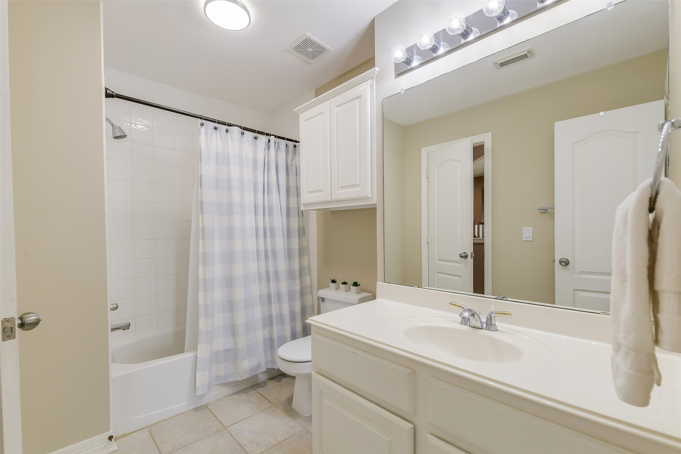 16314 Mahogany Crest Drive Property Photo 33