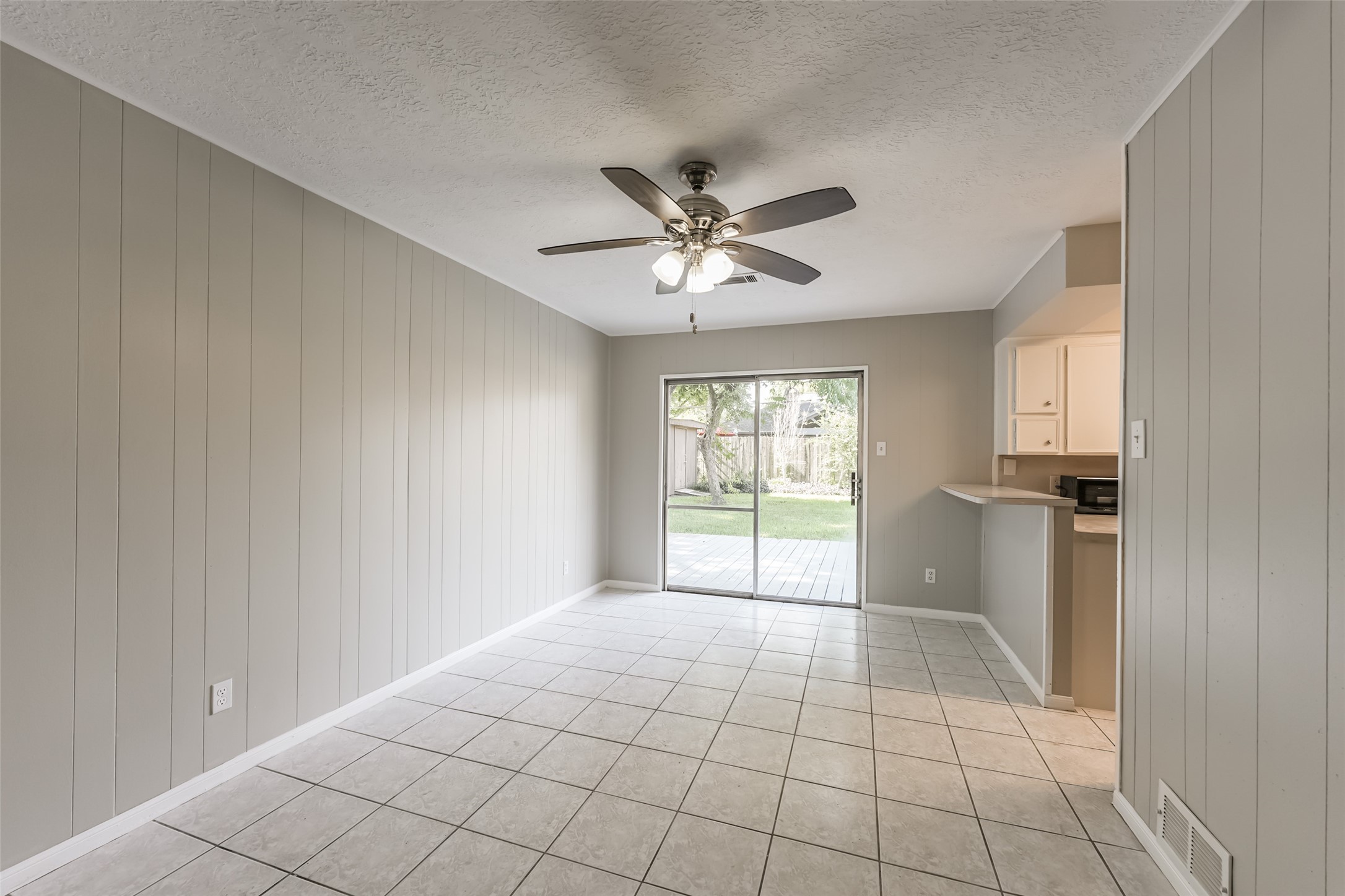 7015 Pine Vista Lane Property Photo 13