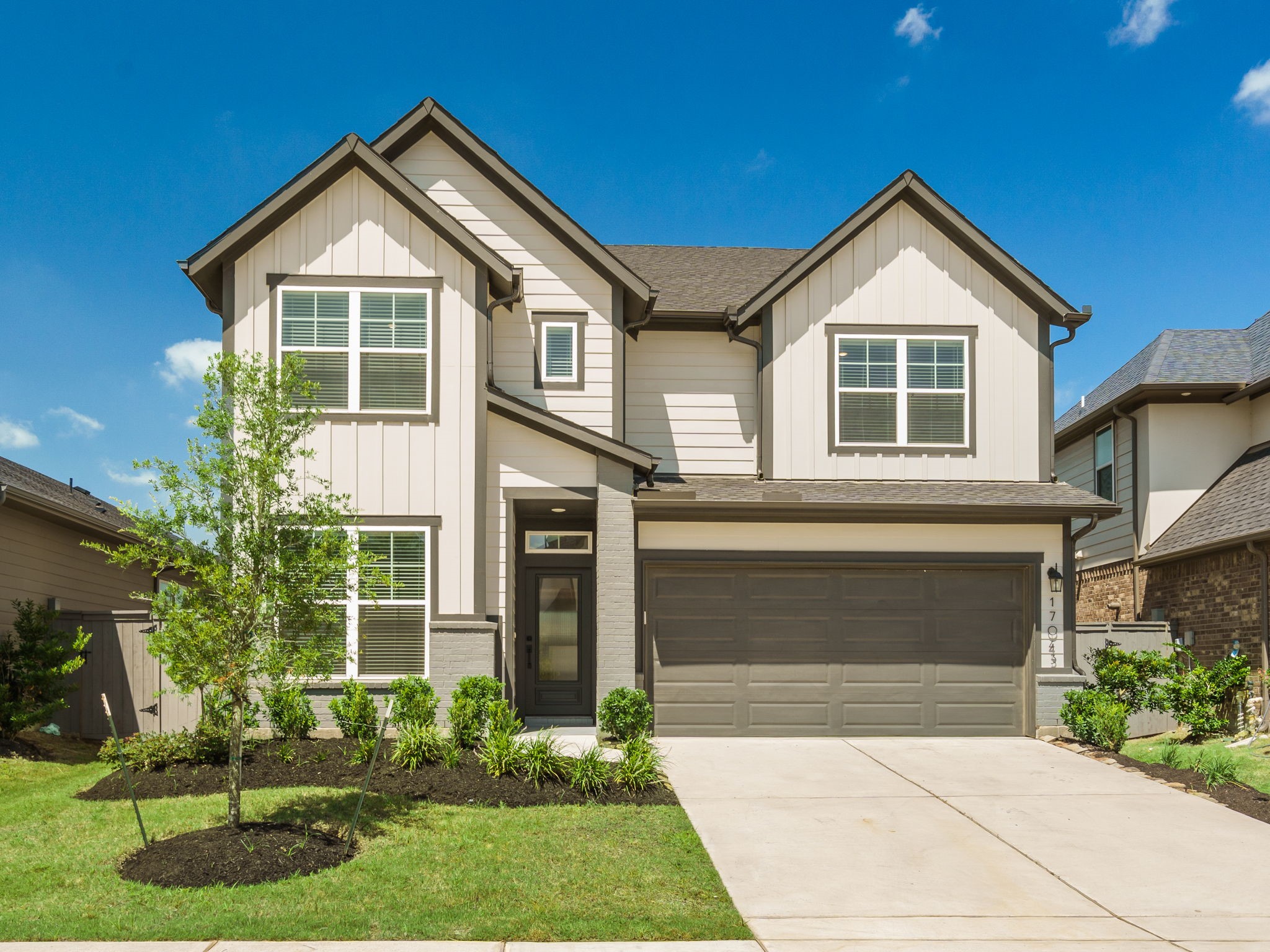 17043 Luminous Ln Property Photo 2