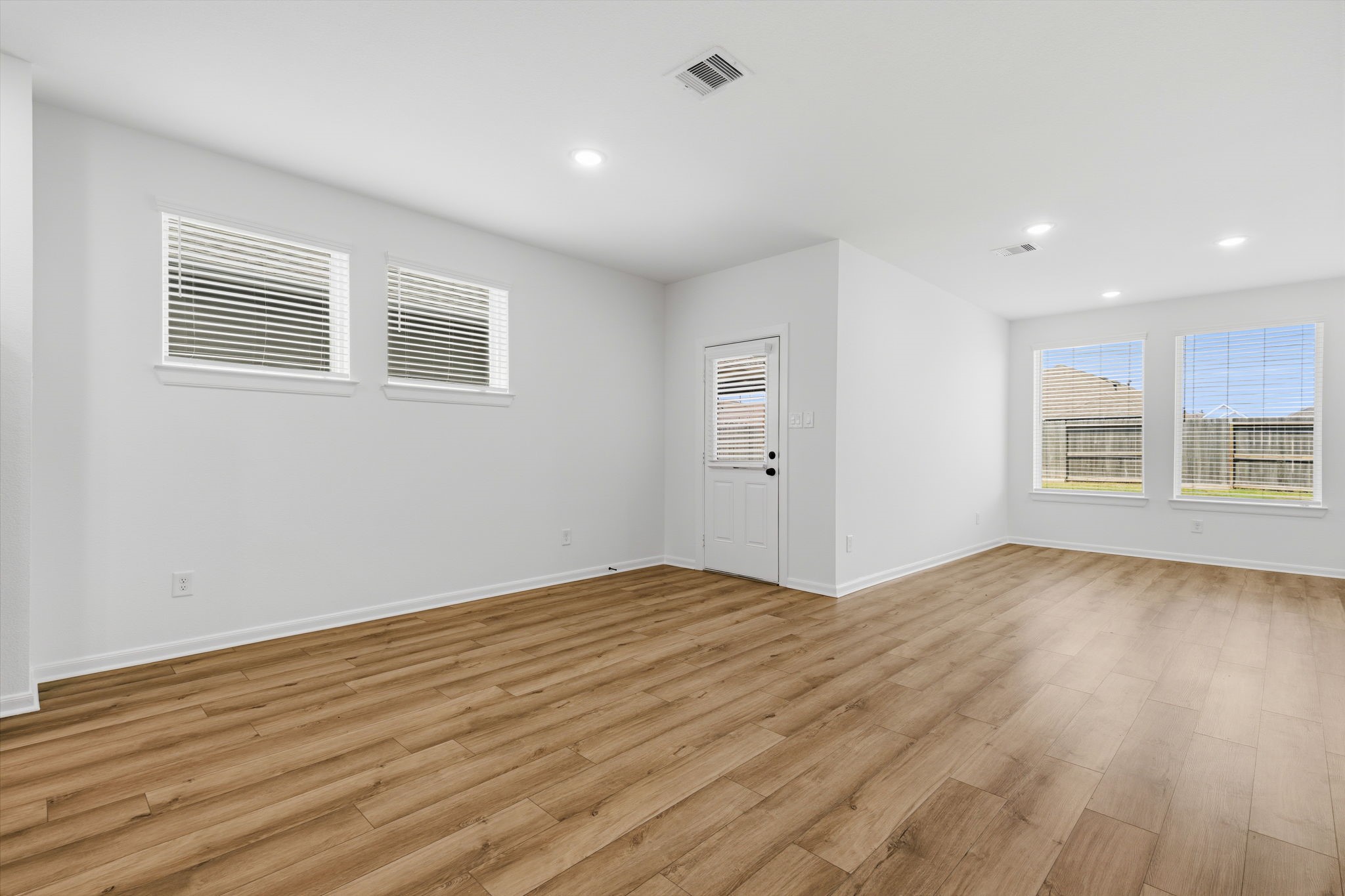 17043 Luminous Ln Property Photo 8