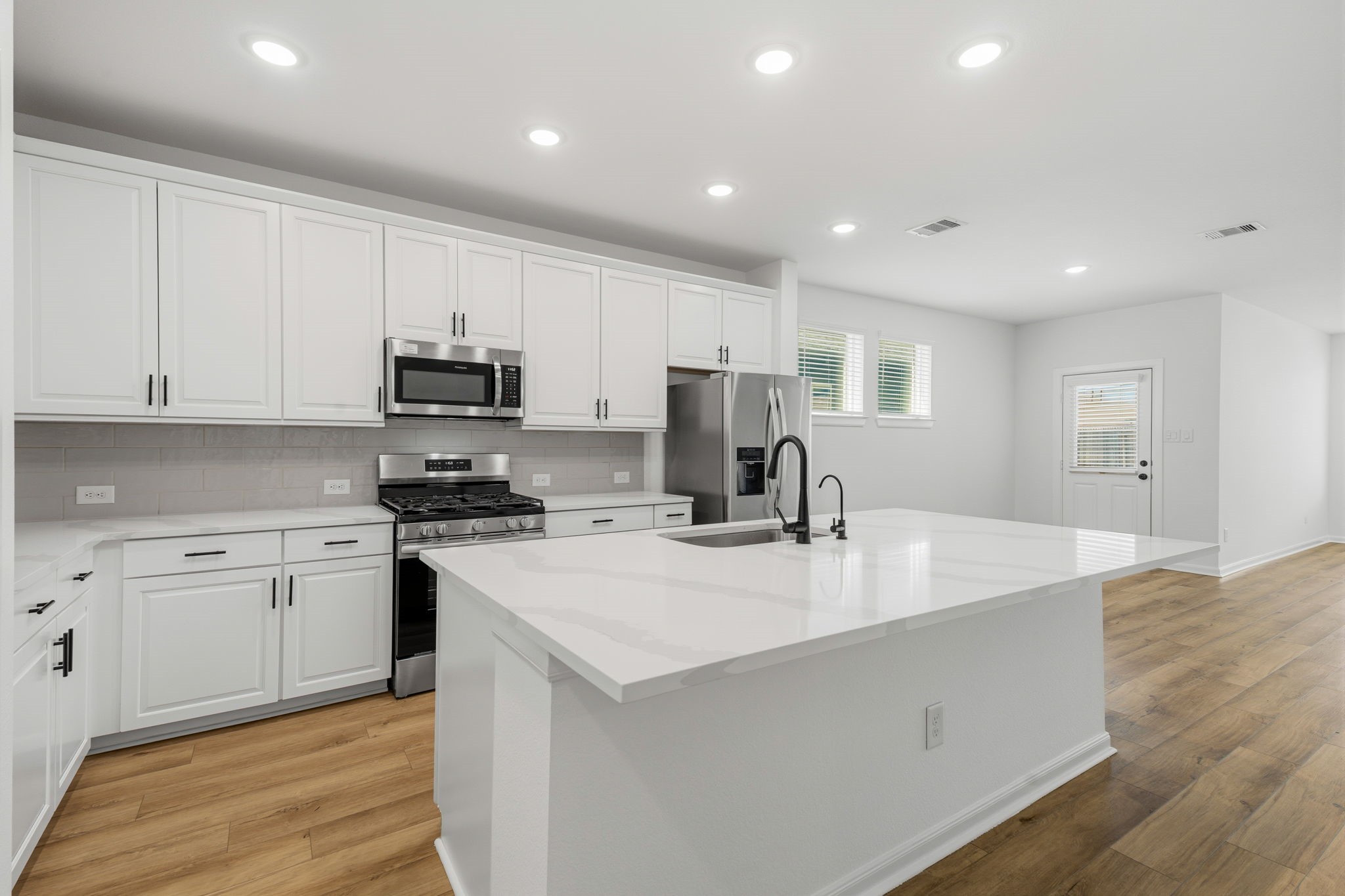 17043 Luminous Ln Property Photo 14