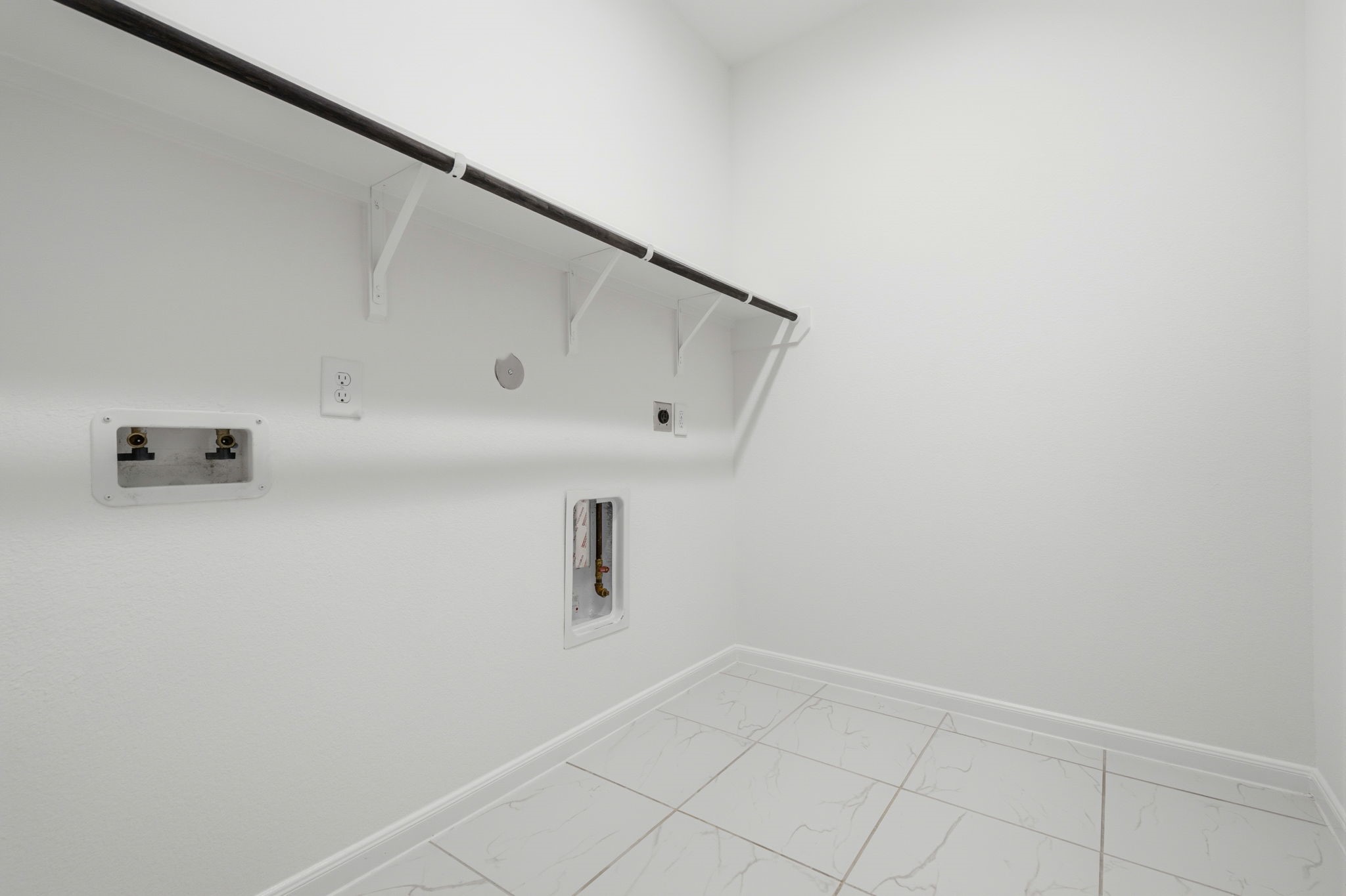 17043 Luminous Ln Property Photo 24