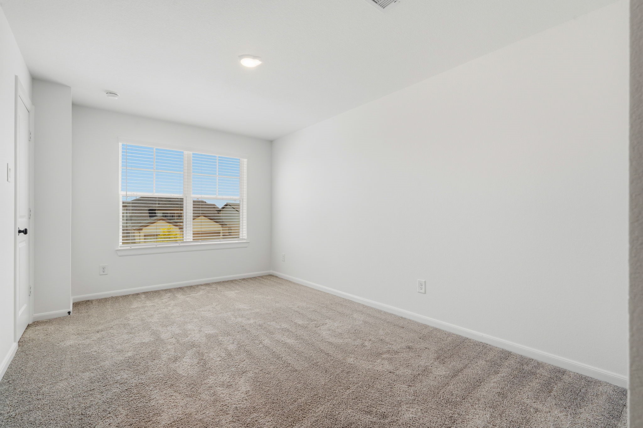 17043 Luminous Ln Property Photo 29