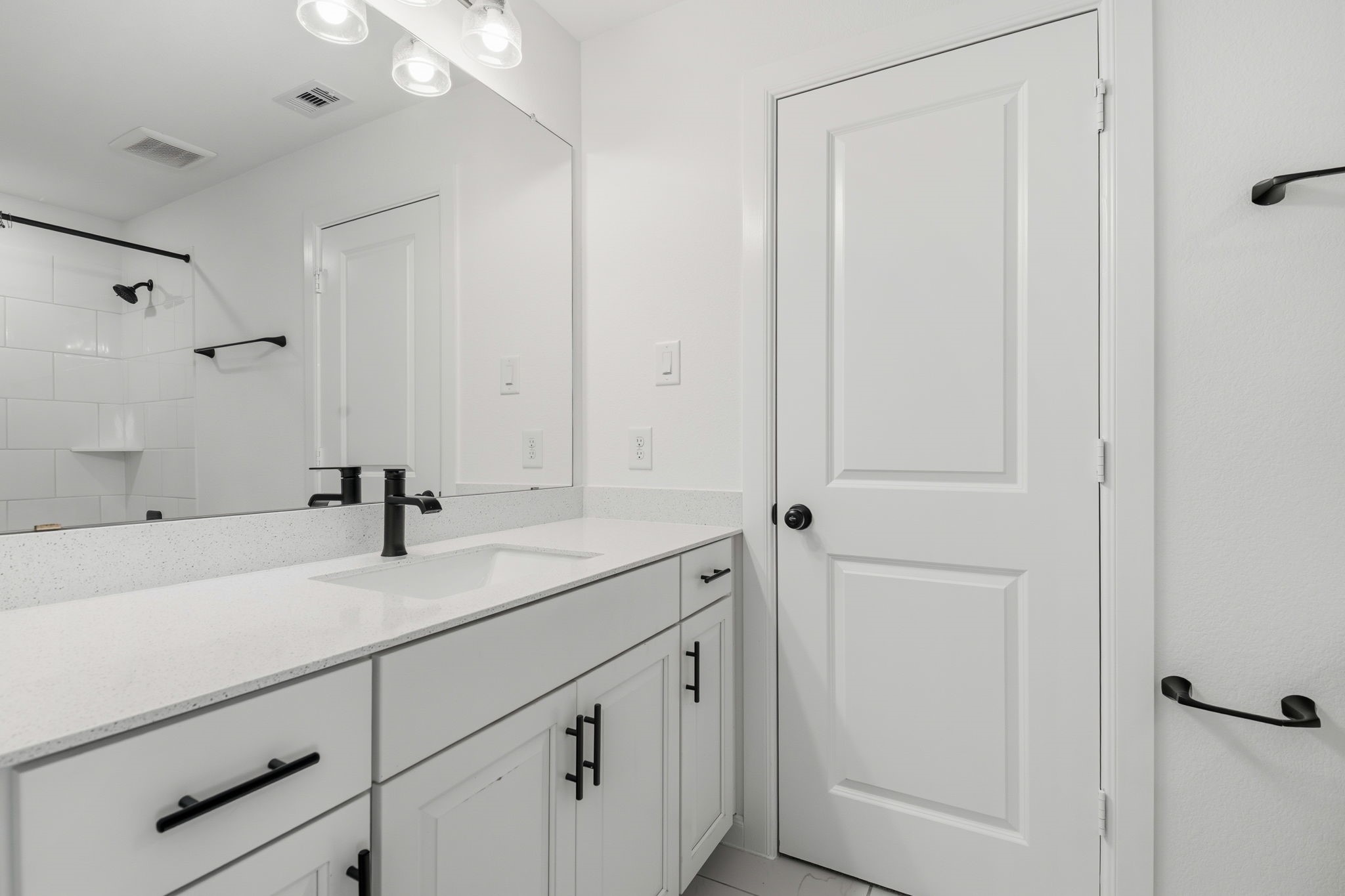 17043 Luminous Ln Property Photo 31