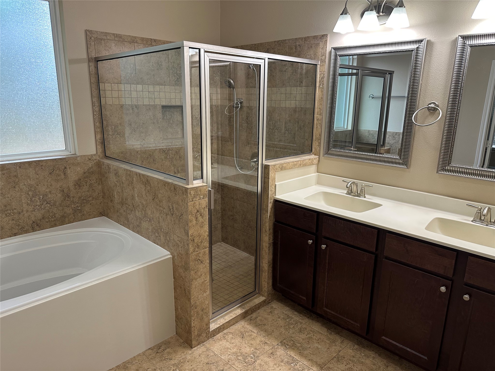 984 Arbor Glen Property Photo 22