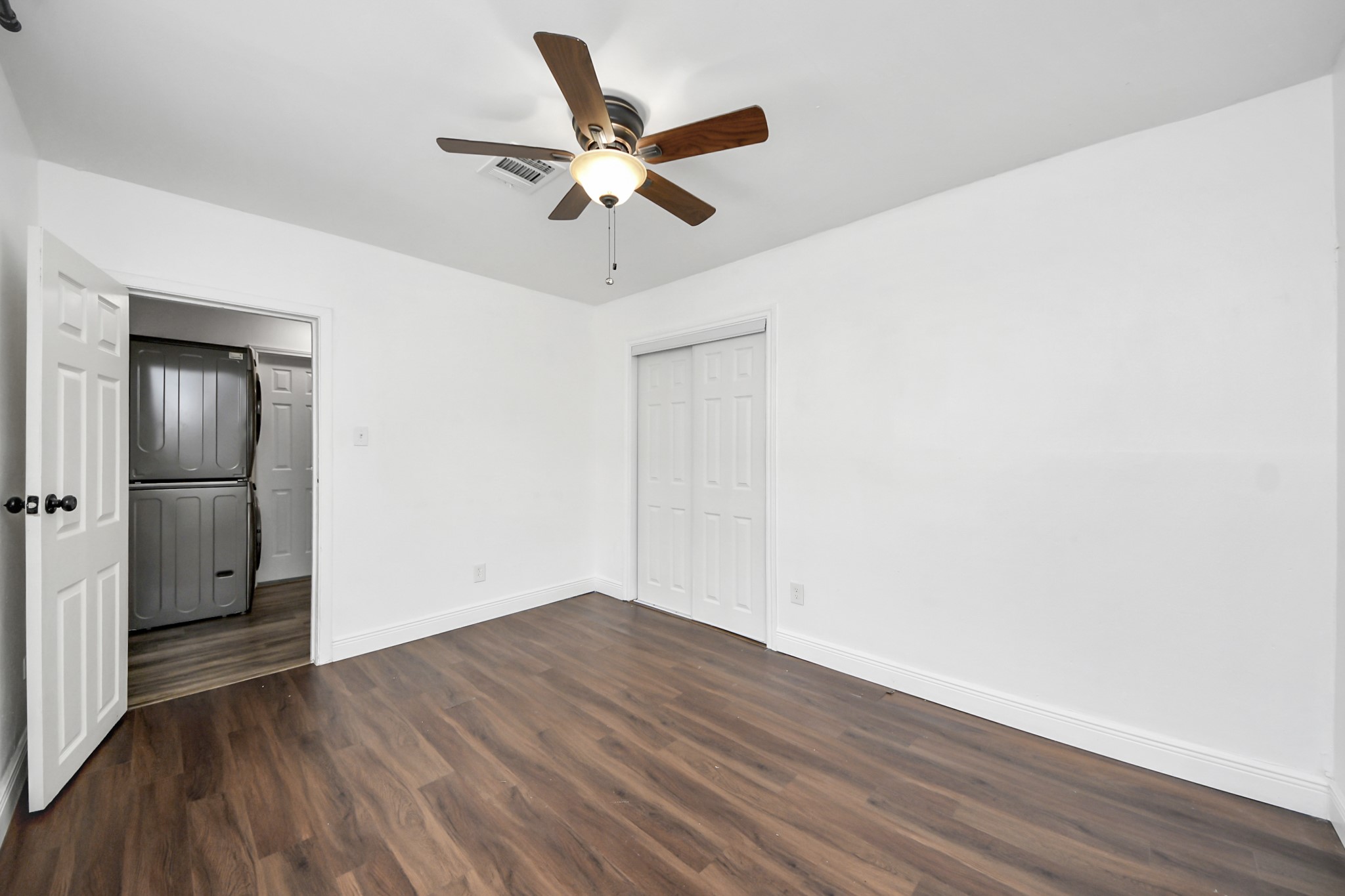 311 N Milby Street Property Photo 13