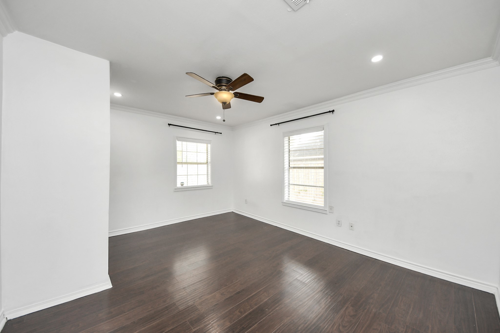 311 N Milby Street Property Photo 17