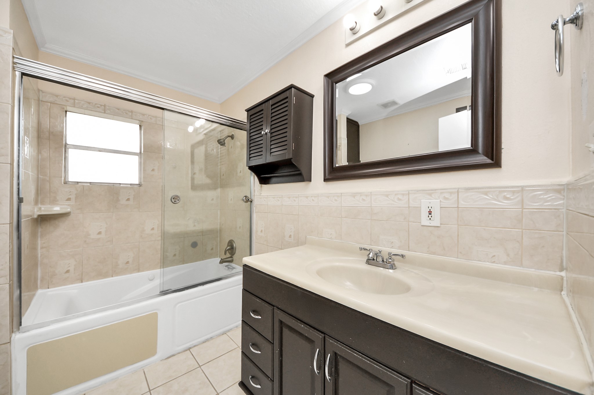 311 N Milby Street Property Photo 19