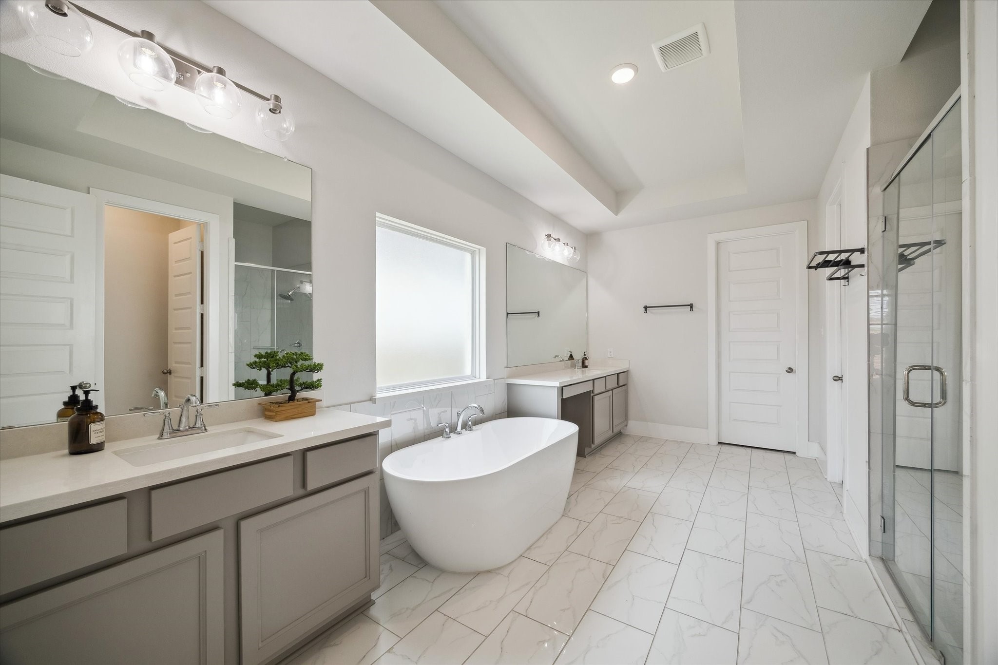 9023 Bayou Spring Court Property Photo 4