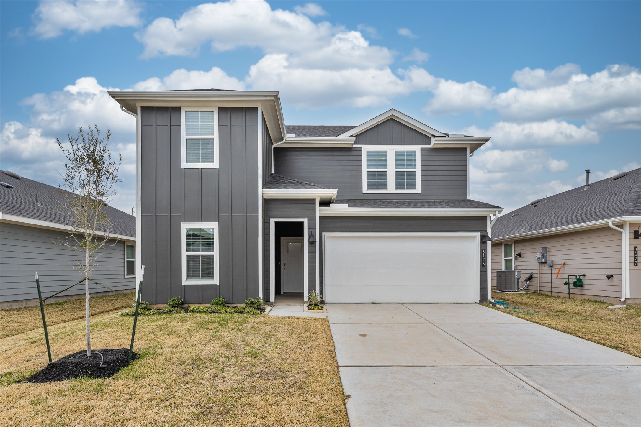 3123 Langley Bend Lane Property Photo 1