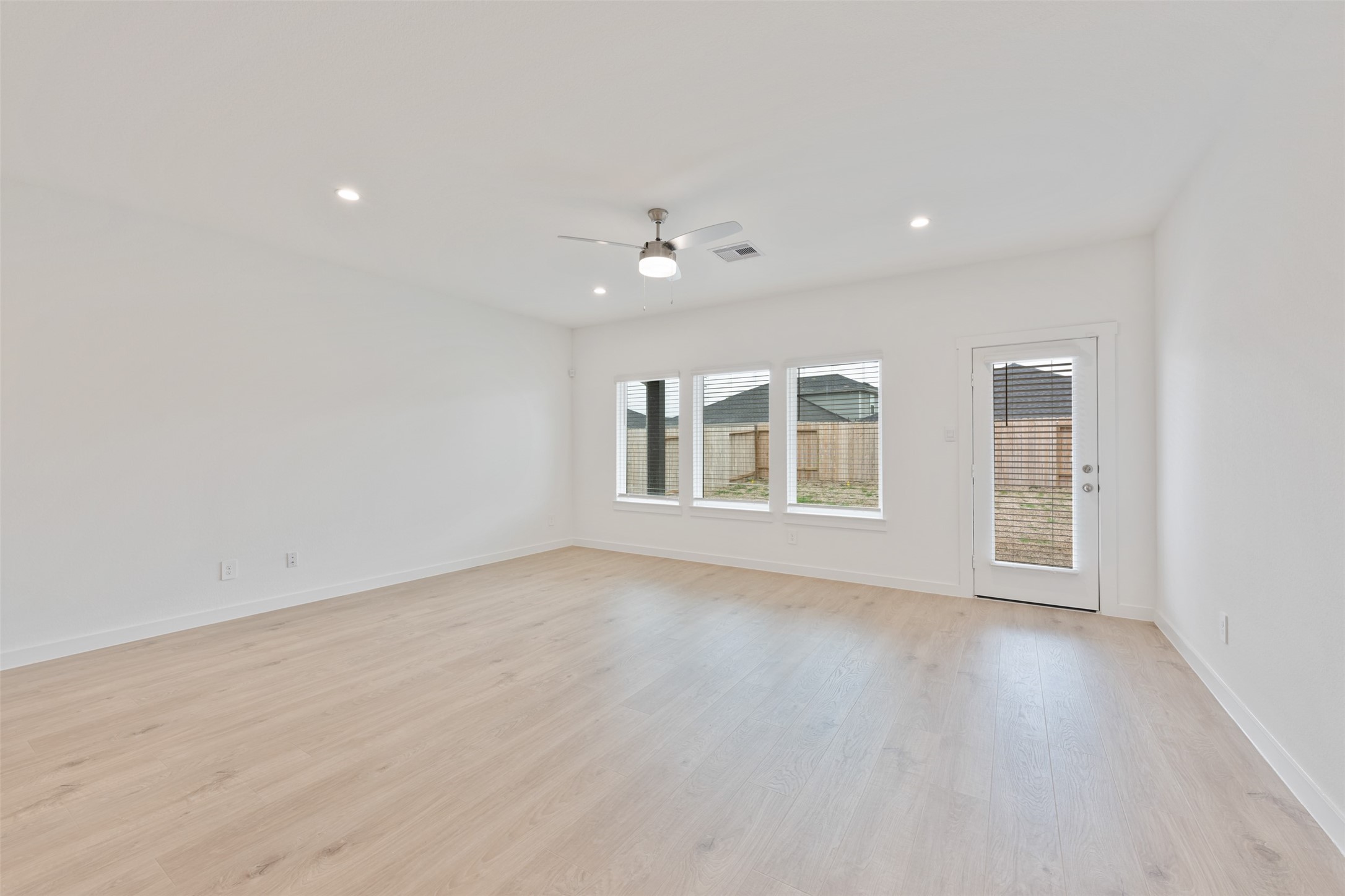 3123 Langley Bend Lane Property Photo 13