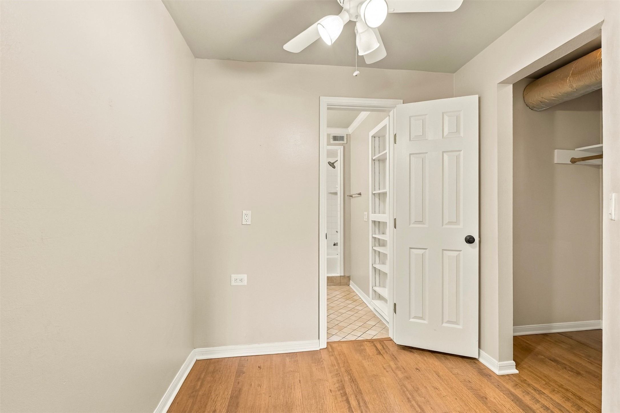 1646 Prairie Mark Lane Property Photo 16