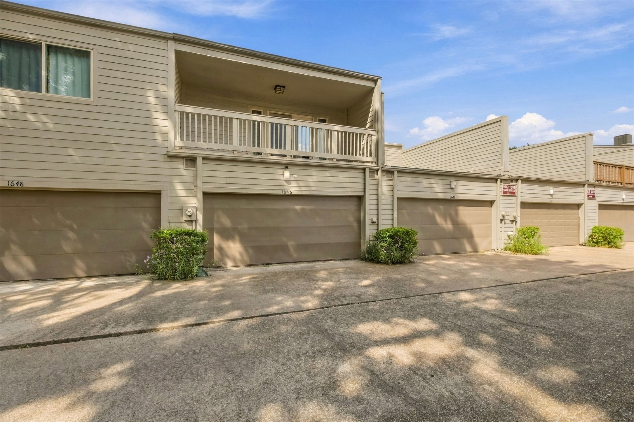 1646 Prairie Mark Lane Property Photo 20