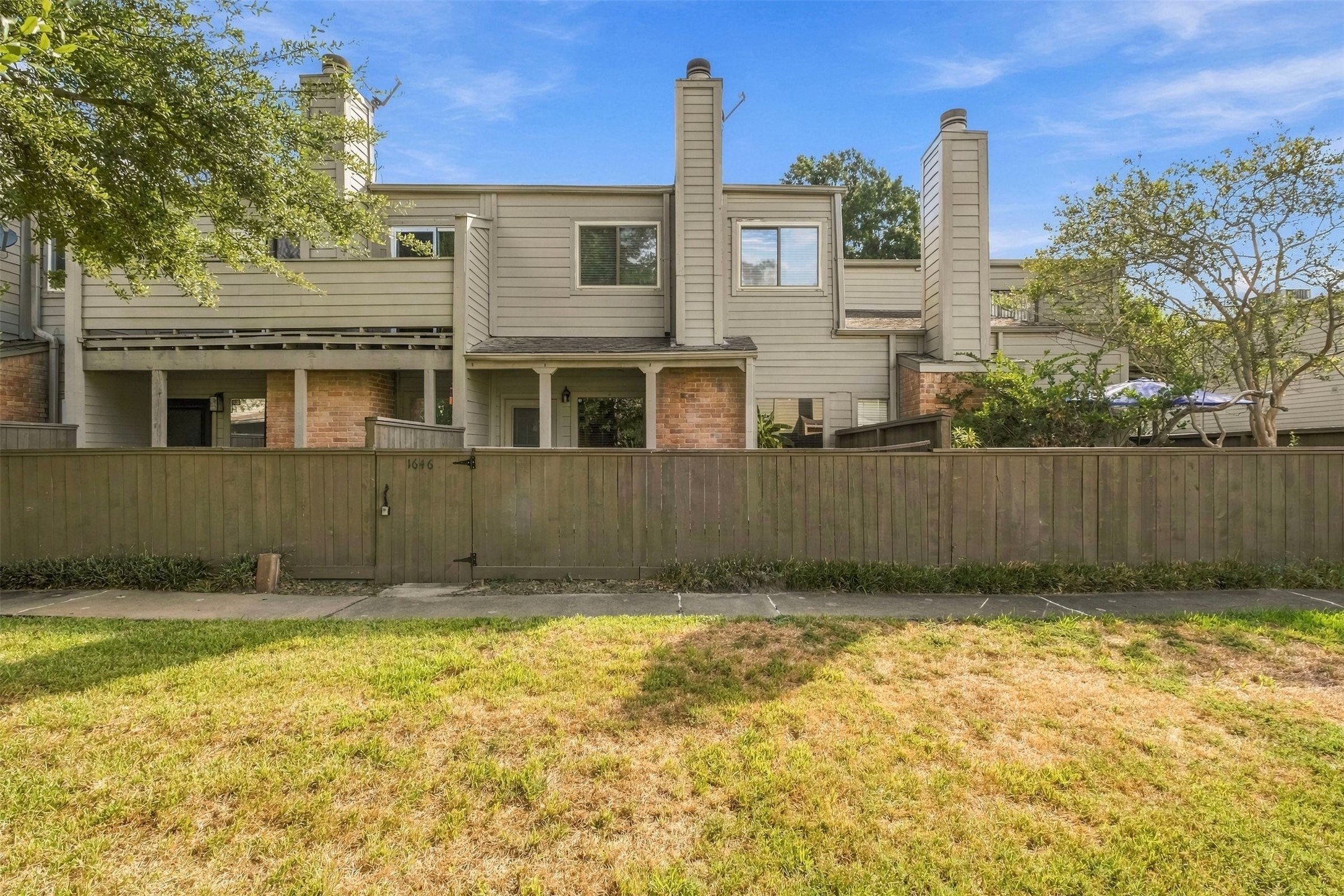 1646 Prairie Mark Lane Property Photo 23