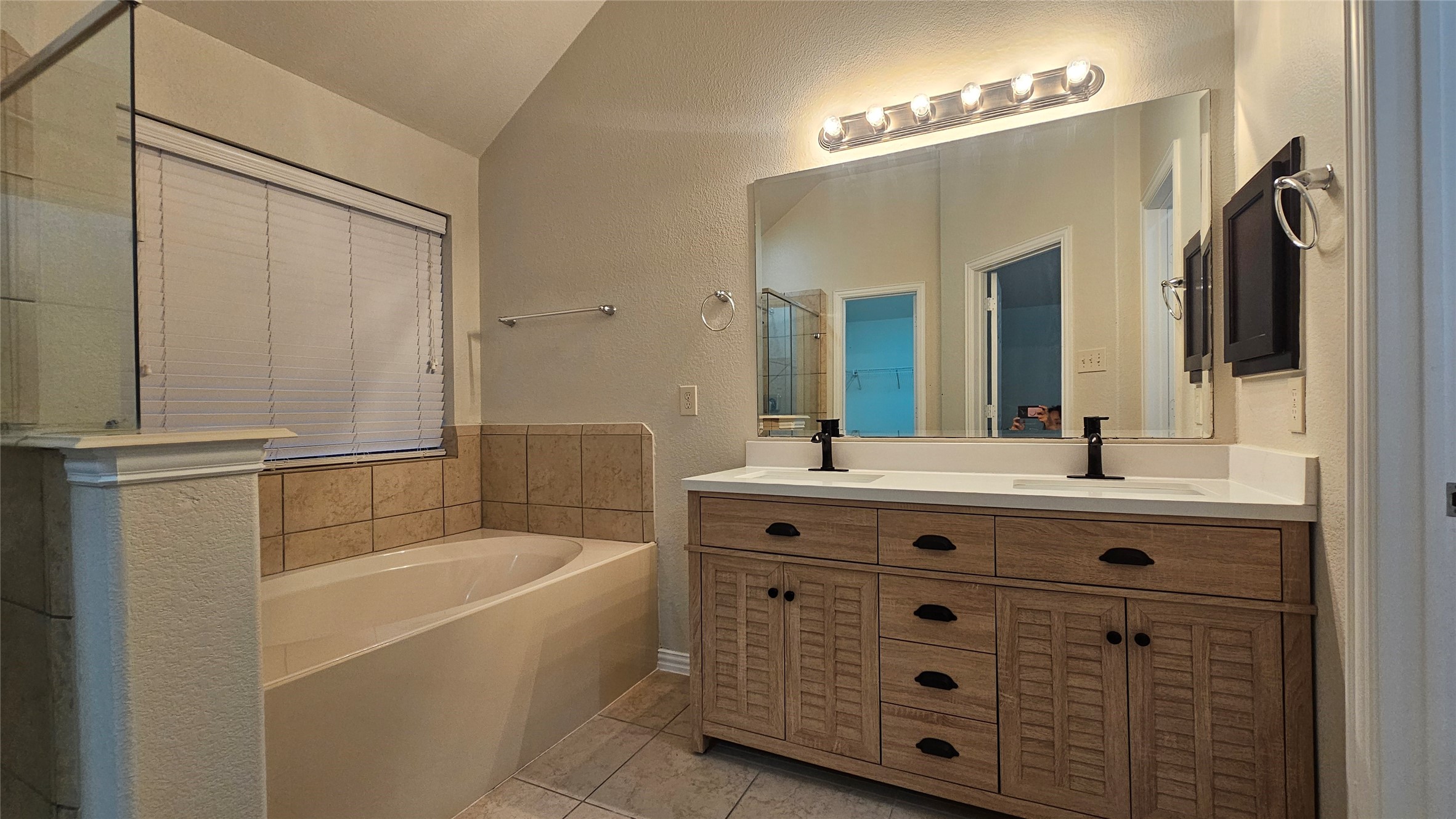 10002 Blissfull Valley Lane Property Photo 14