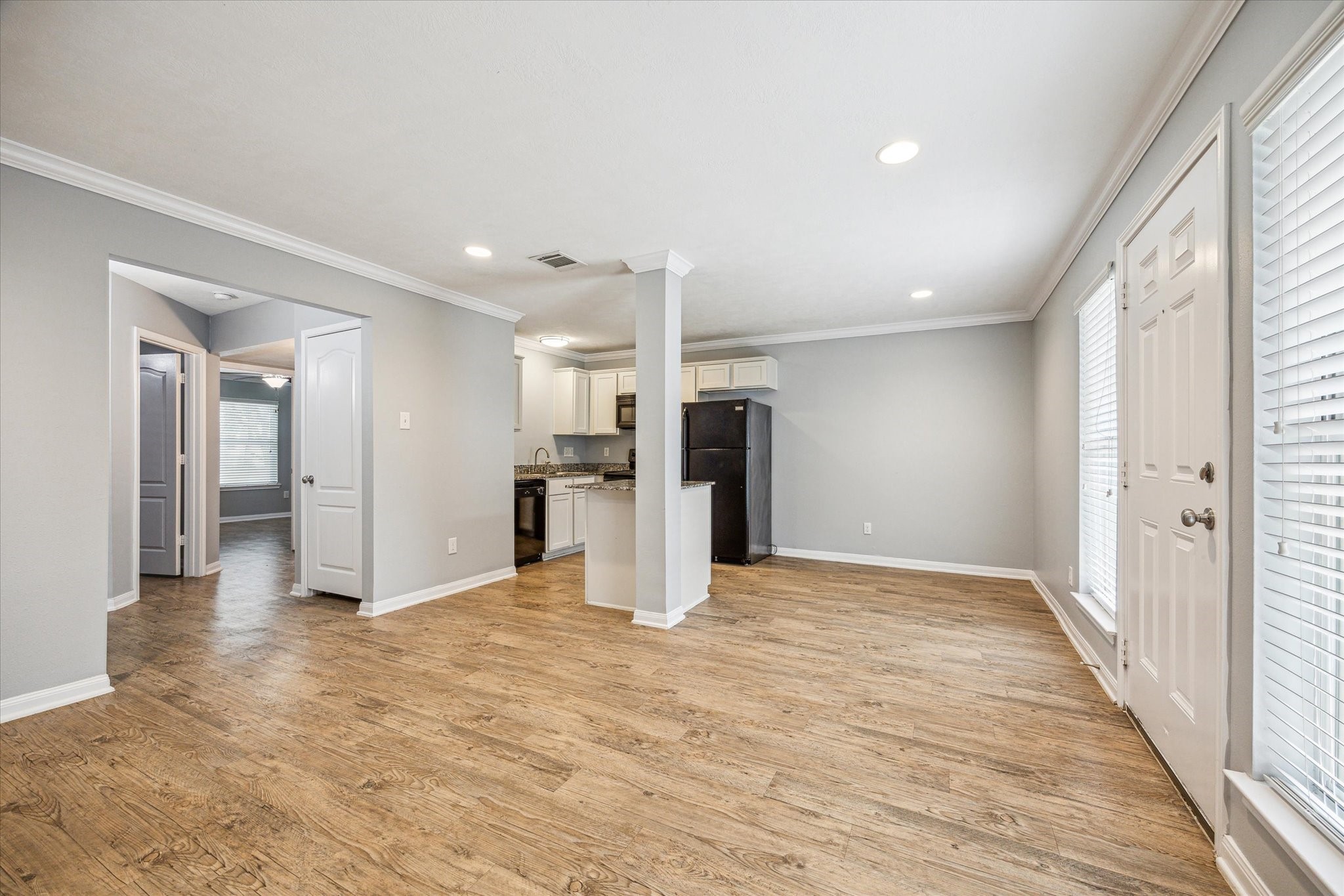 835 Heights Boulevard 07 Property Photo 1