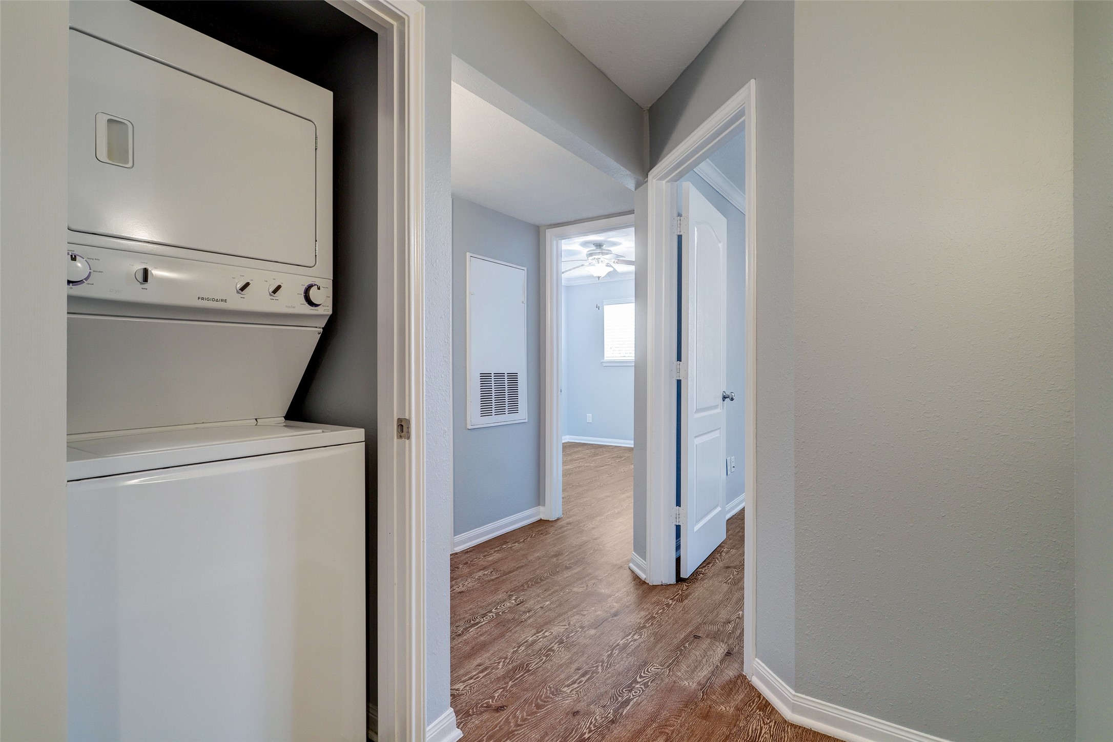 835 Heights Boulevard 07 Property Photo 5