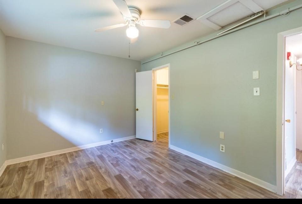 7621 Gleason Road Property Photo 12