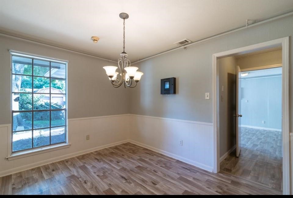7621 Gleason Road Property Photo 16