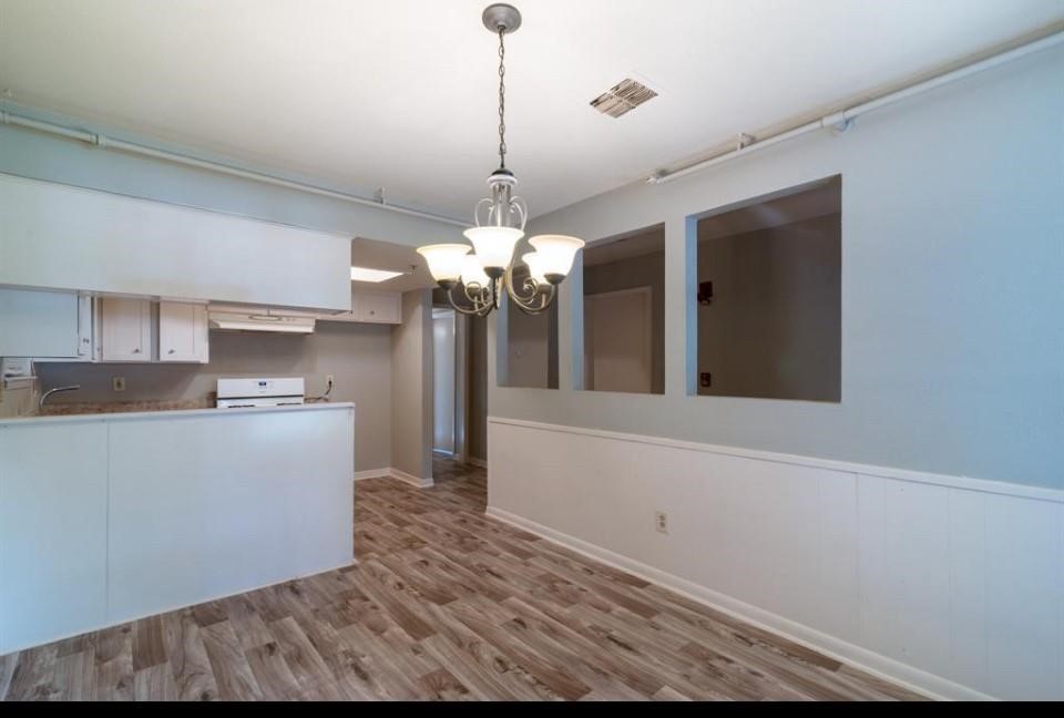 7621 Gleason Road Property Photo 17