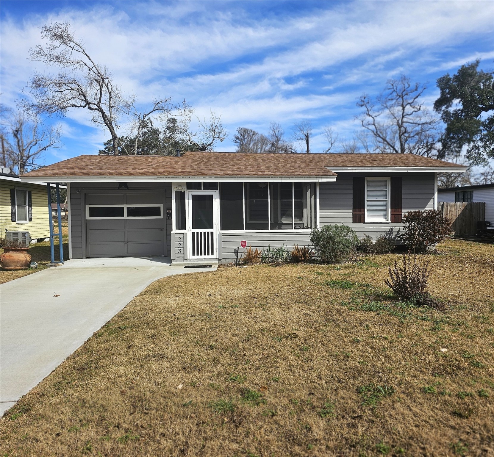 223 Jasmine Street Property Photo