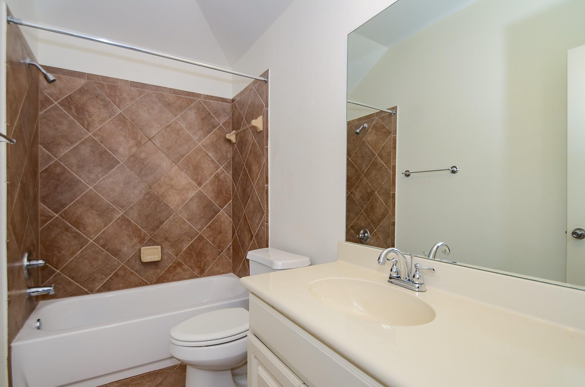 5611 Plum Point Court, Sugar Land Tx 77479 Property Photo 9