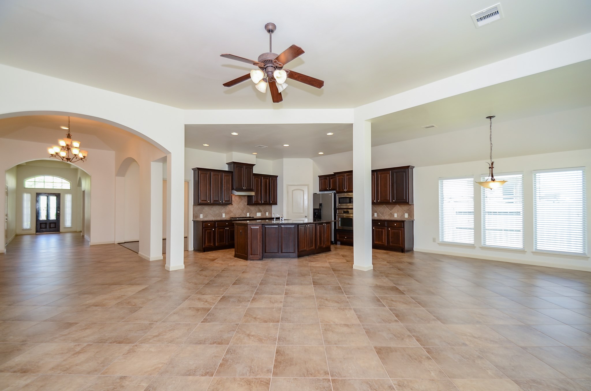 5611 Plum Point Court Property Photo 19